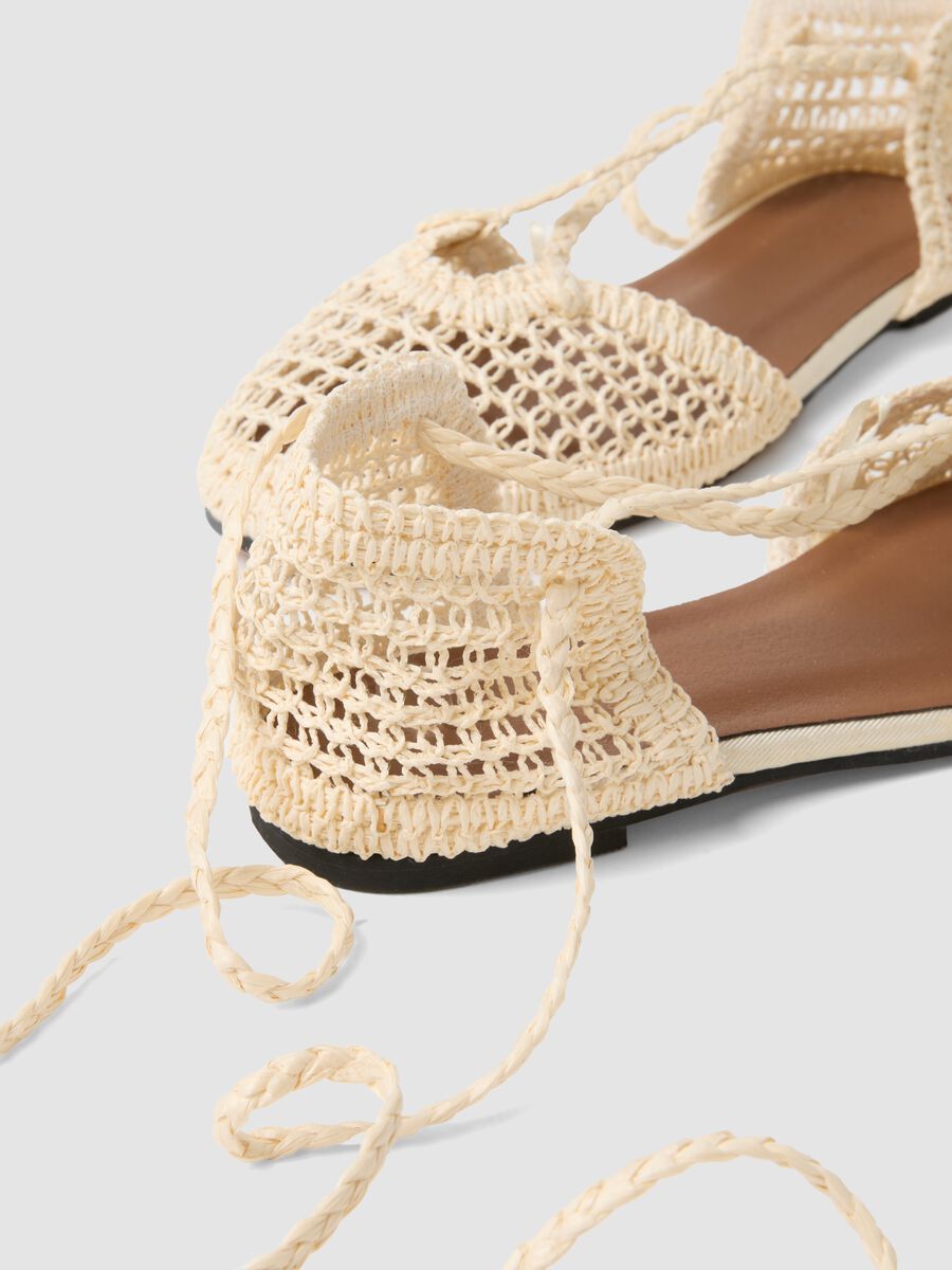 Beige woven lace-up sandals_3
