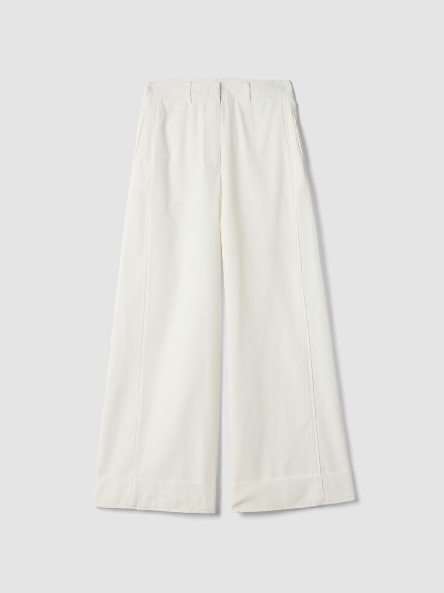 White cotton blend flare trousers with regular waist_5