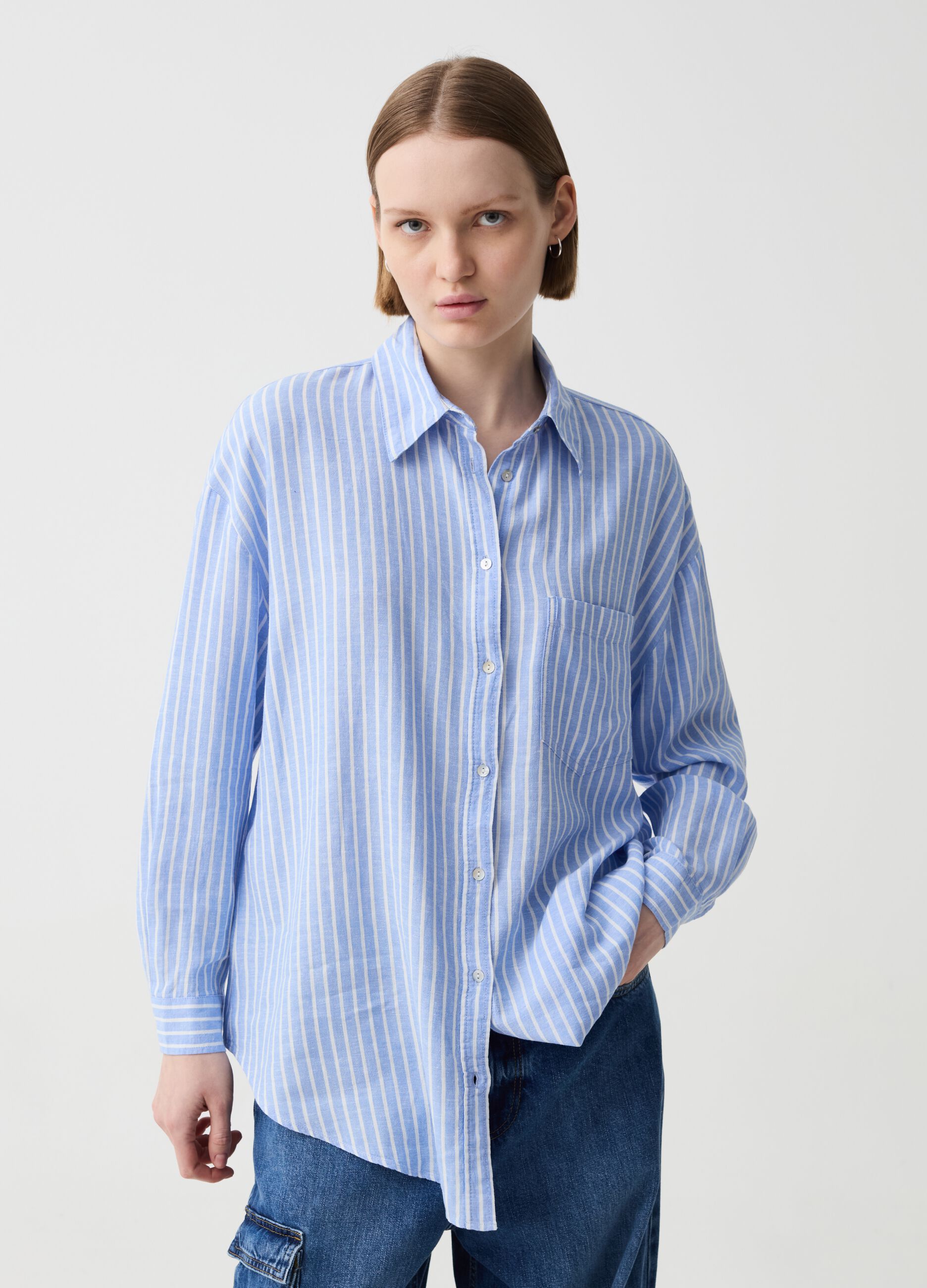 Linen and viscose oversized shirt with pocket