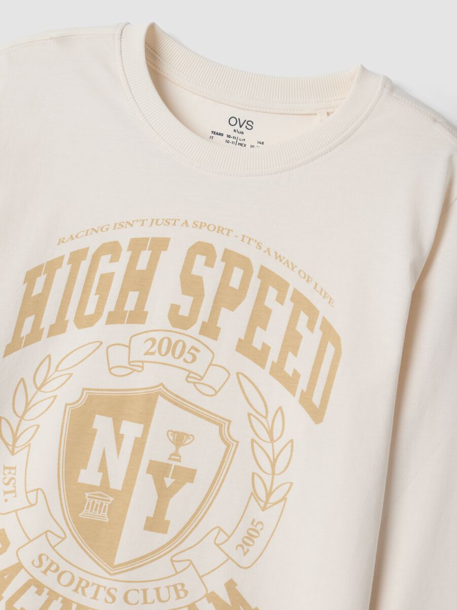 White organic cotton T-shirt with varsity-style print_1