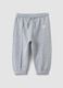 Graue Jogger aus reiner Baumwolle mit Herzmotiv, Comfort Fit f&uuml;r Baby-M&auml;dchen_0