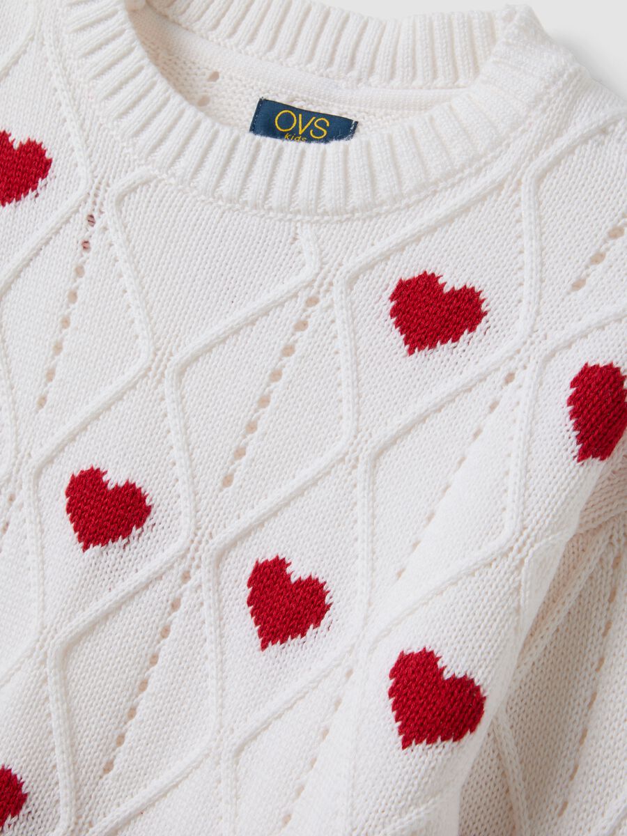White cotton-blend jumper with openwork pattern and hearts for girls_2