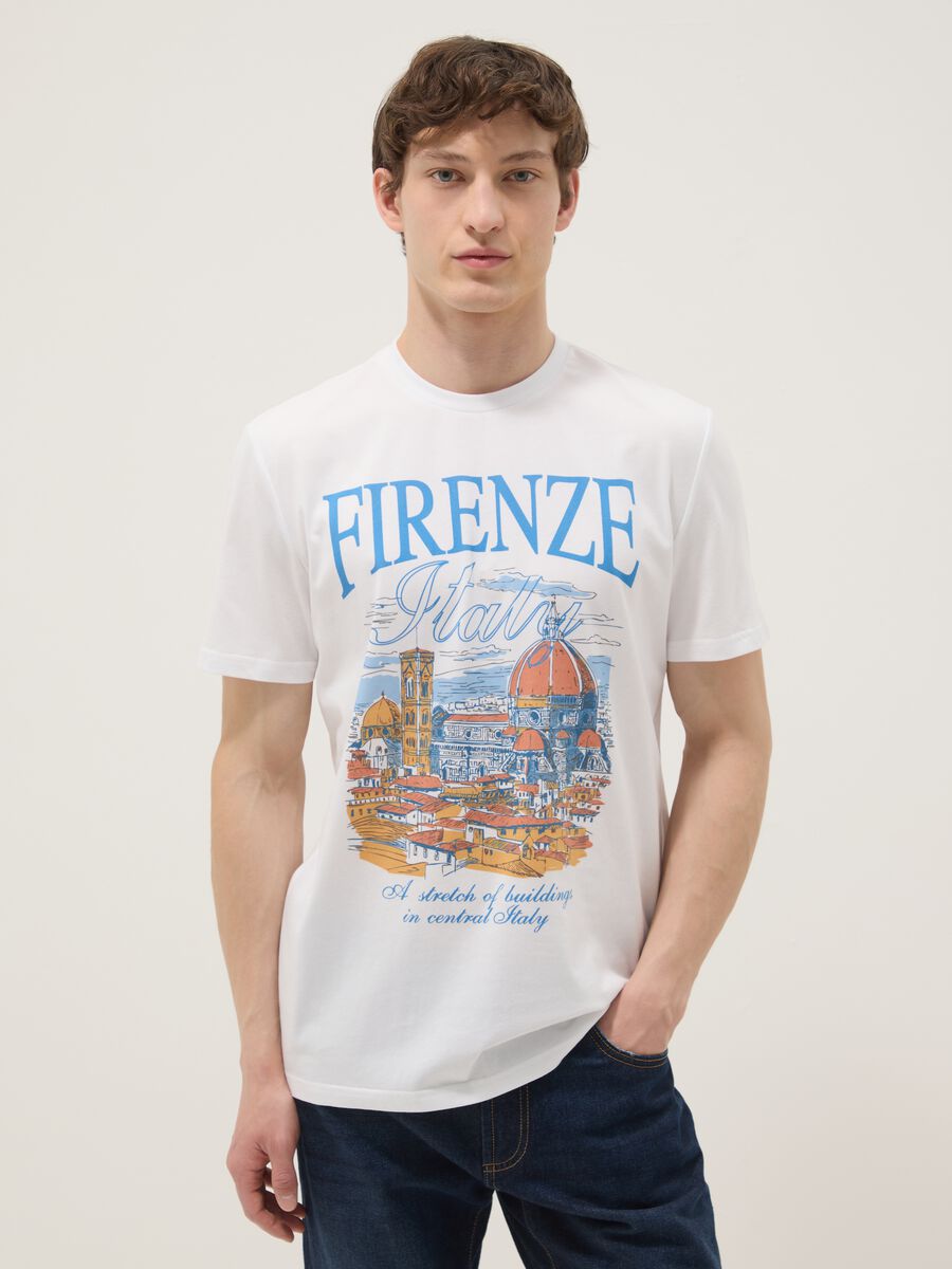 Wei&szlig;es T-Shirt aus reiner Baumwolle mit Frontprint, Regular Fit_0