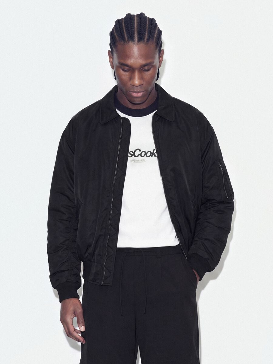 Black cropped padded jacket with zip and shirt collar_0