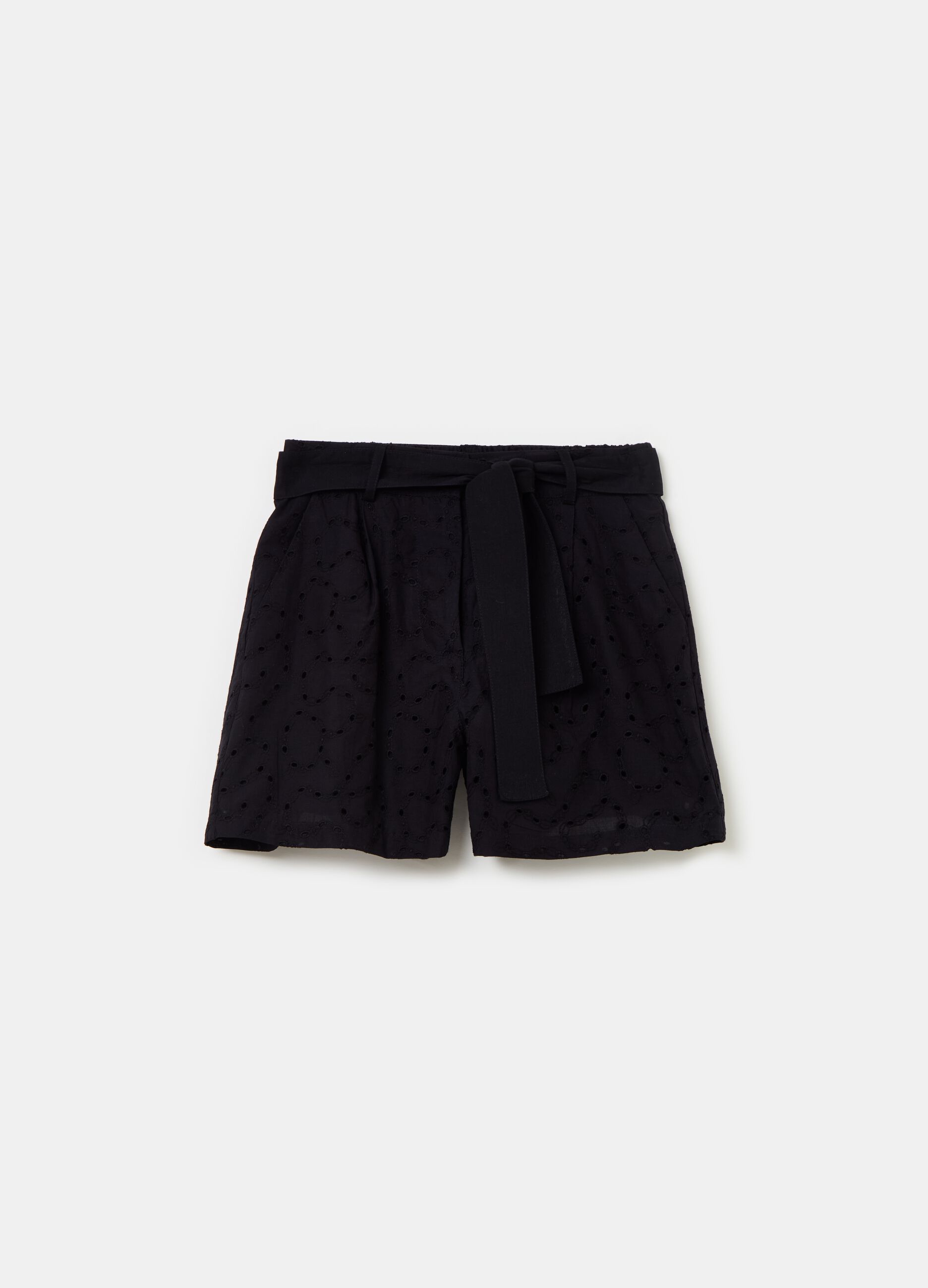 Broderie anglaise shorts with belt