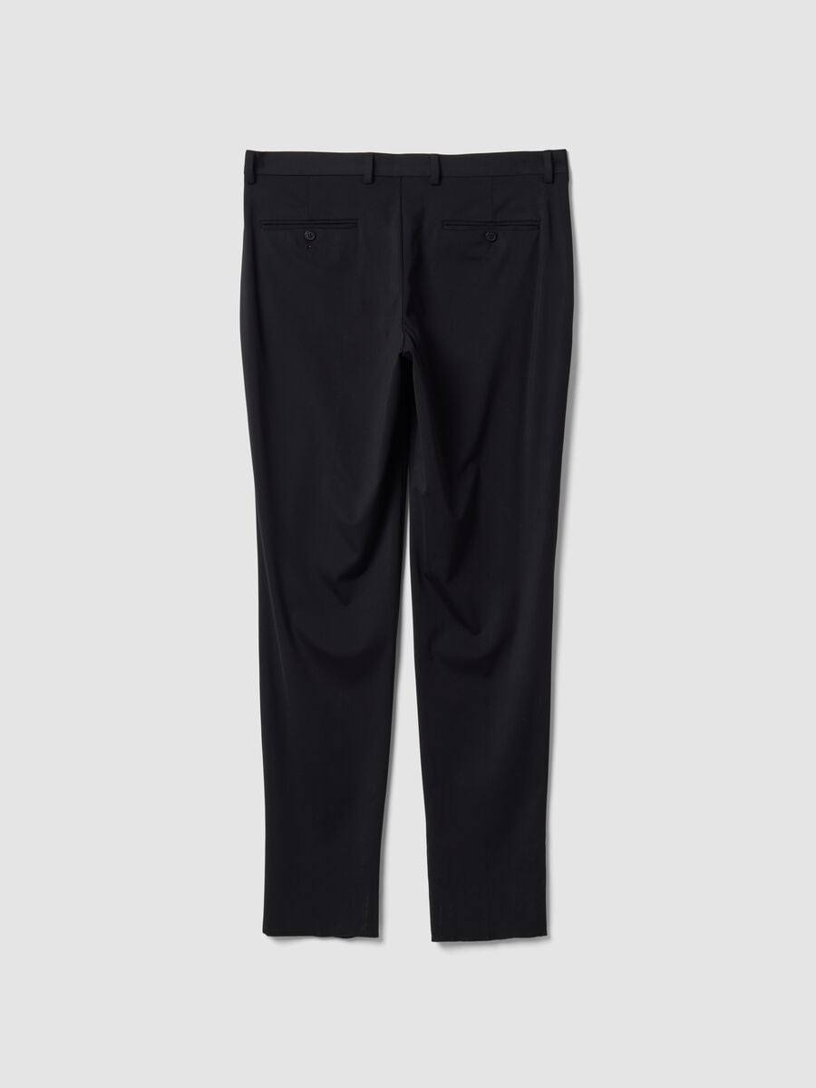 Black formal slim-fit trousers in 4-way stretch fabric_2