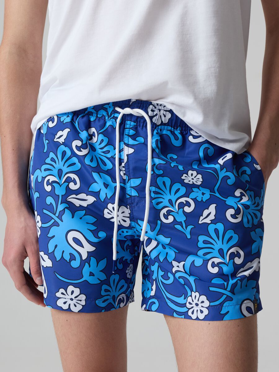 Bermuda swim shorts with floral print_1