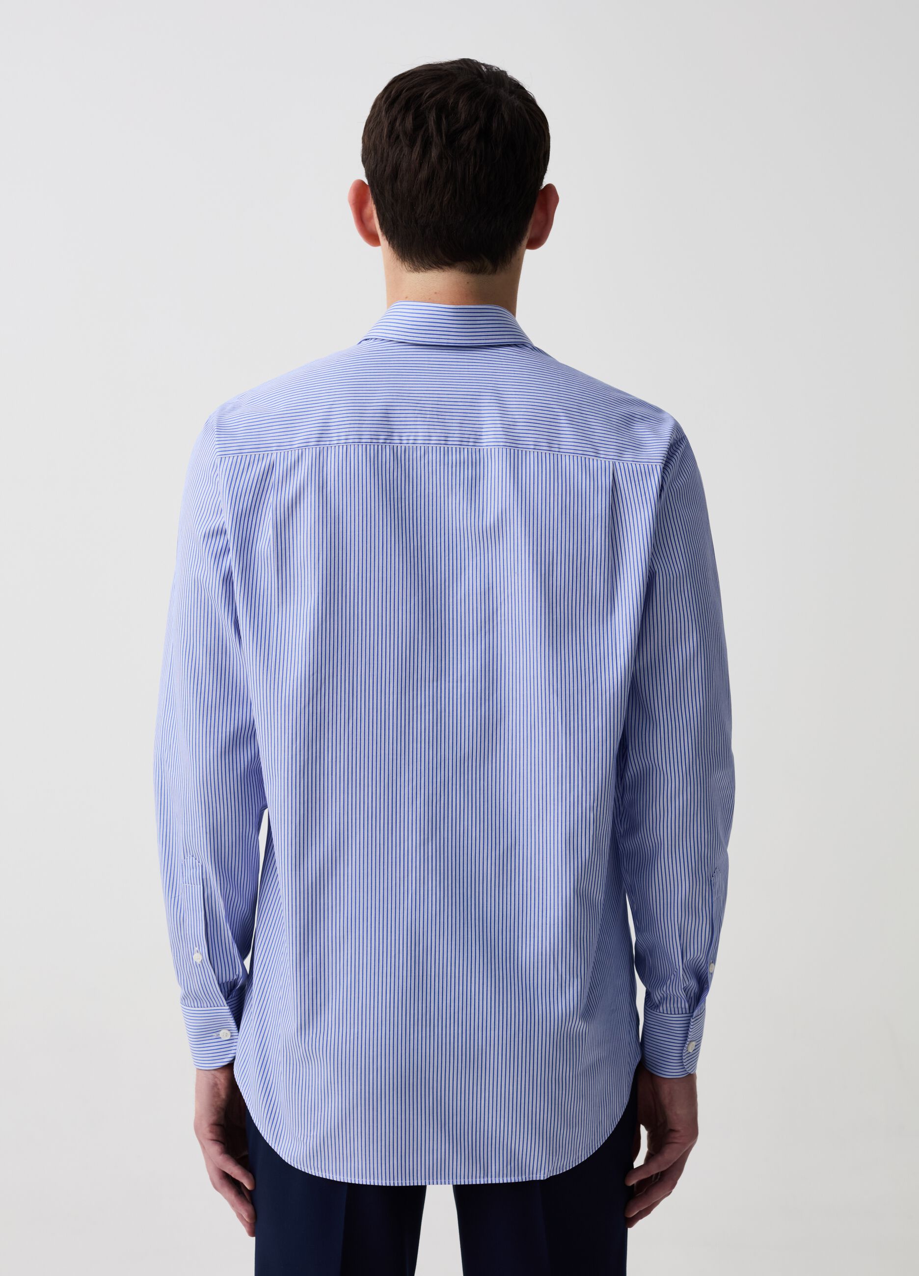 Camisa regular fit de algodón doble torsión de rayas