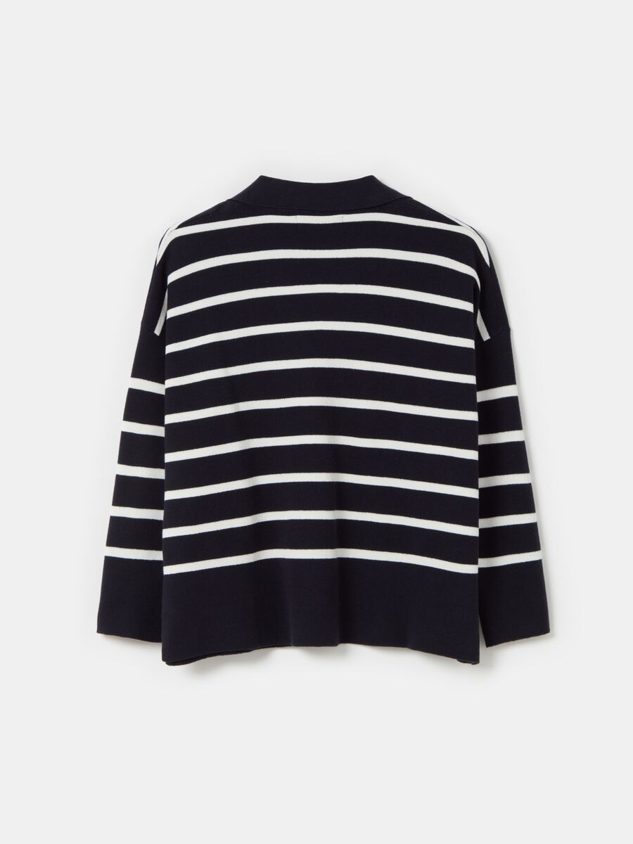 Striped oversized top with polo neck_4