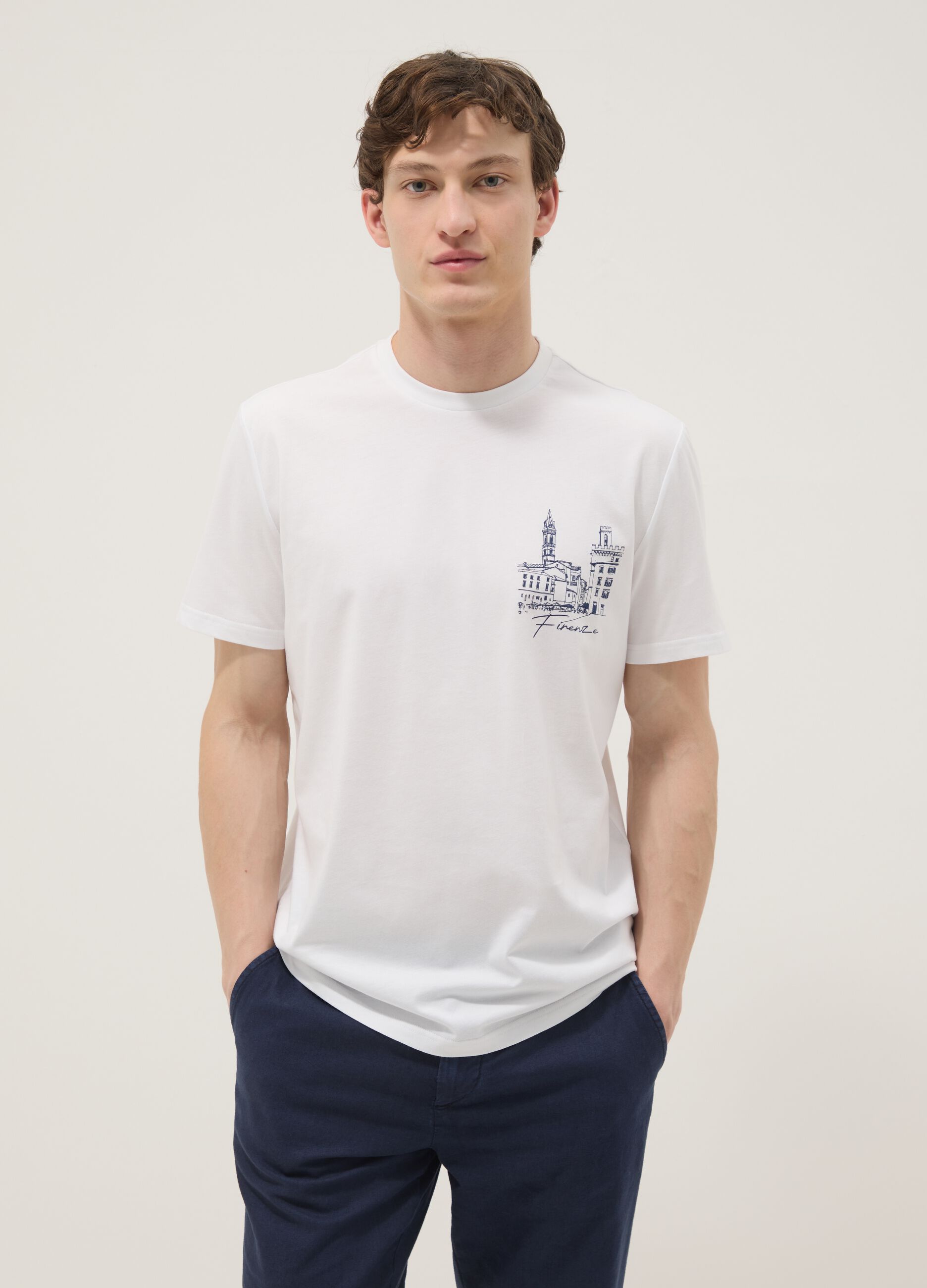 Wei&szlig;es T-Shirt aus reiner Baumwolle mit Frontprint, Regular Fit