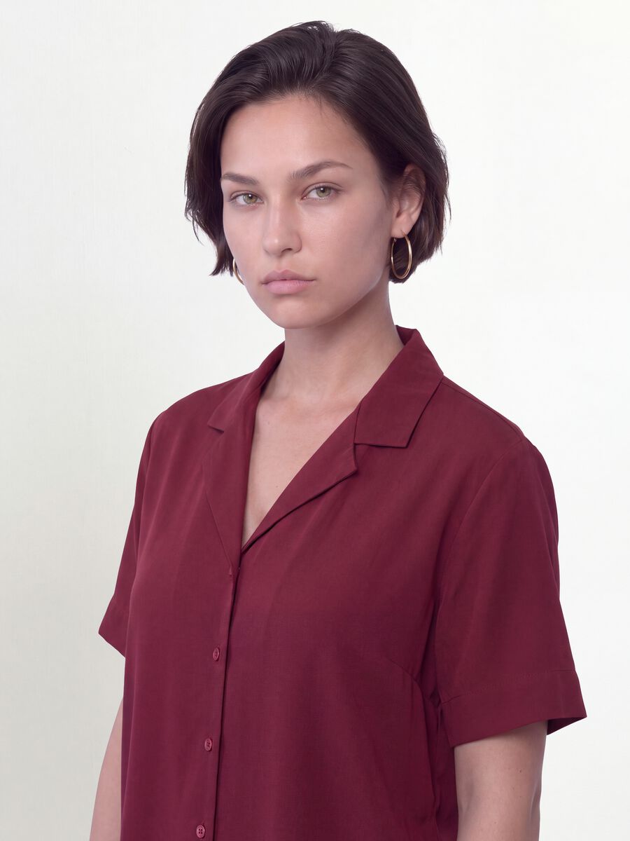 Red oversized short-sleeve viscose-blend shirt_1