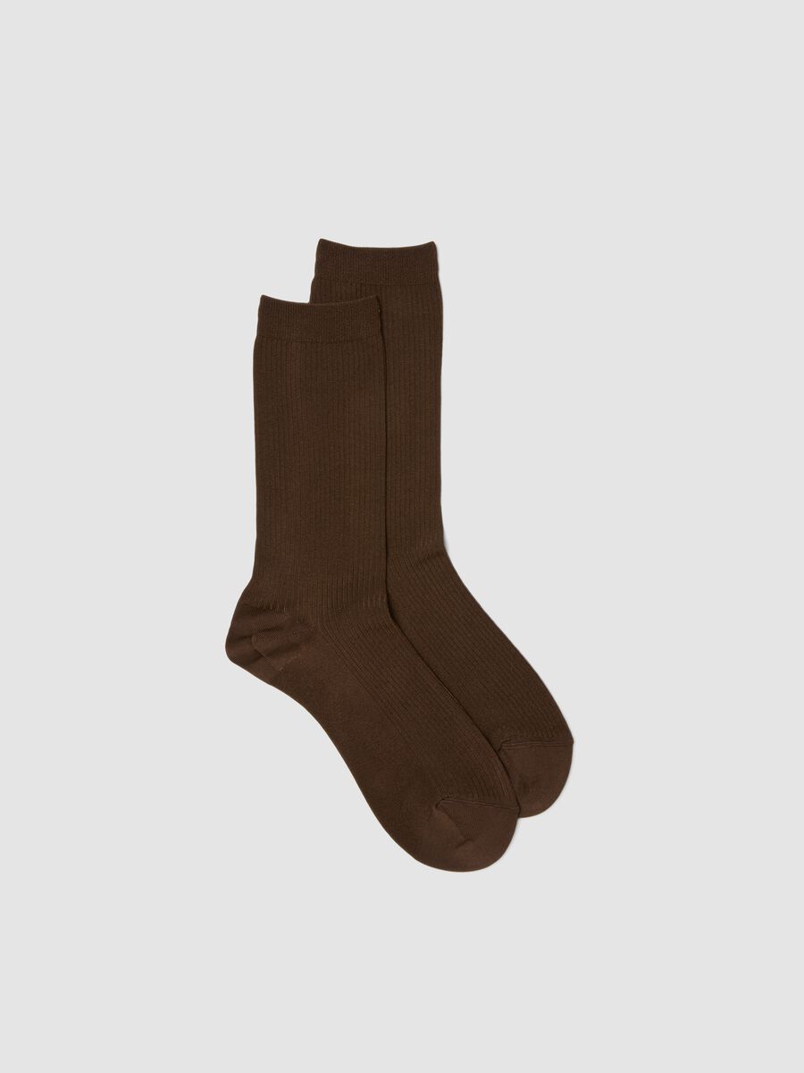 Lange braune Socken aus elastischer Viskose_0