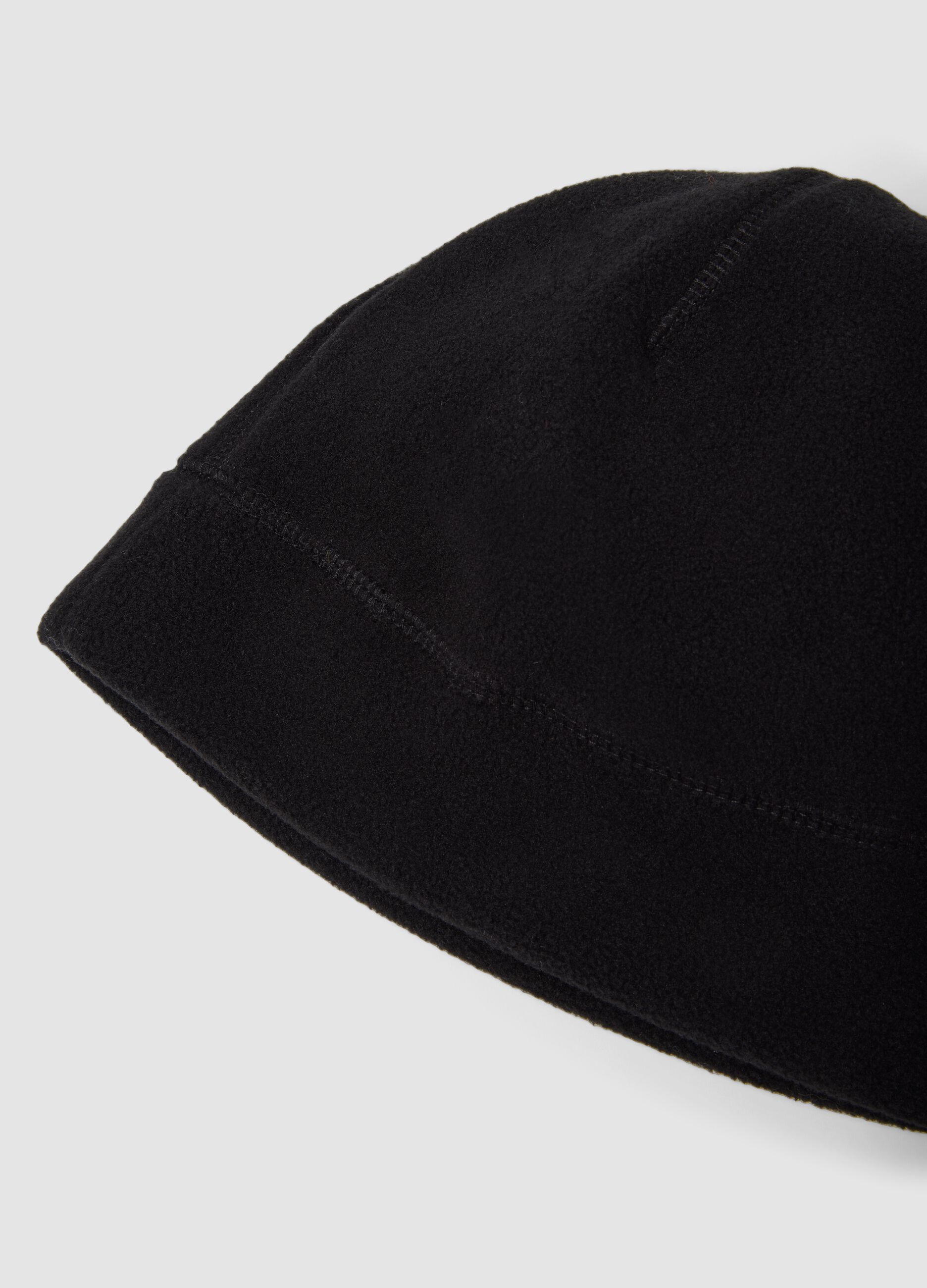 Black fleece beanie