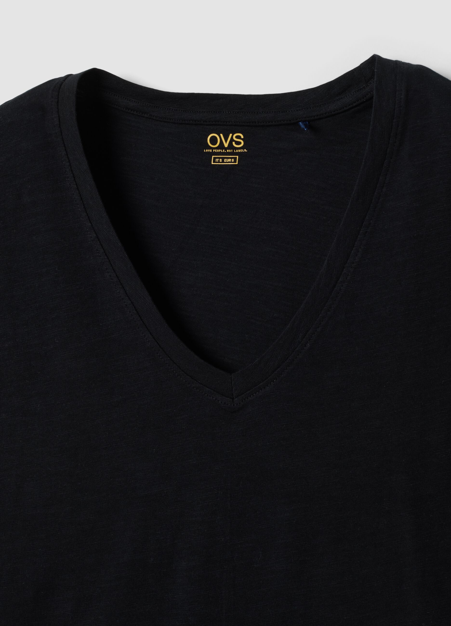 Blaues T-Shirt aus reiner Baumwolle mit V-Ausschnitt