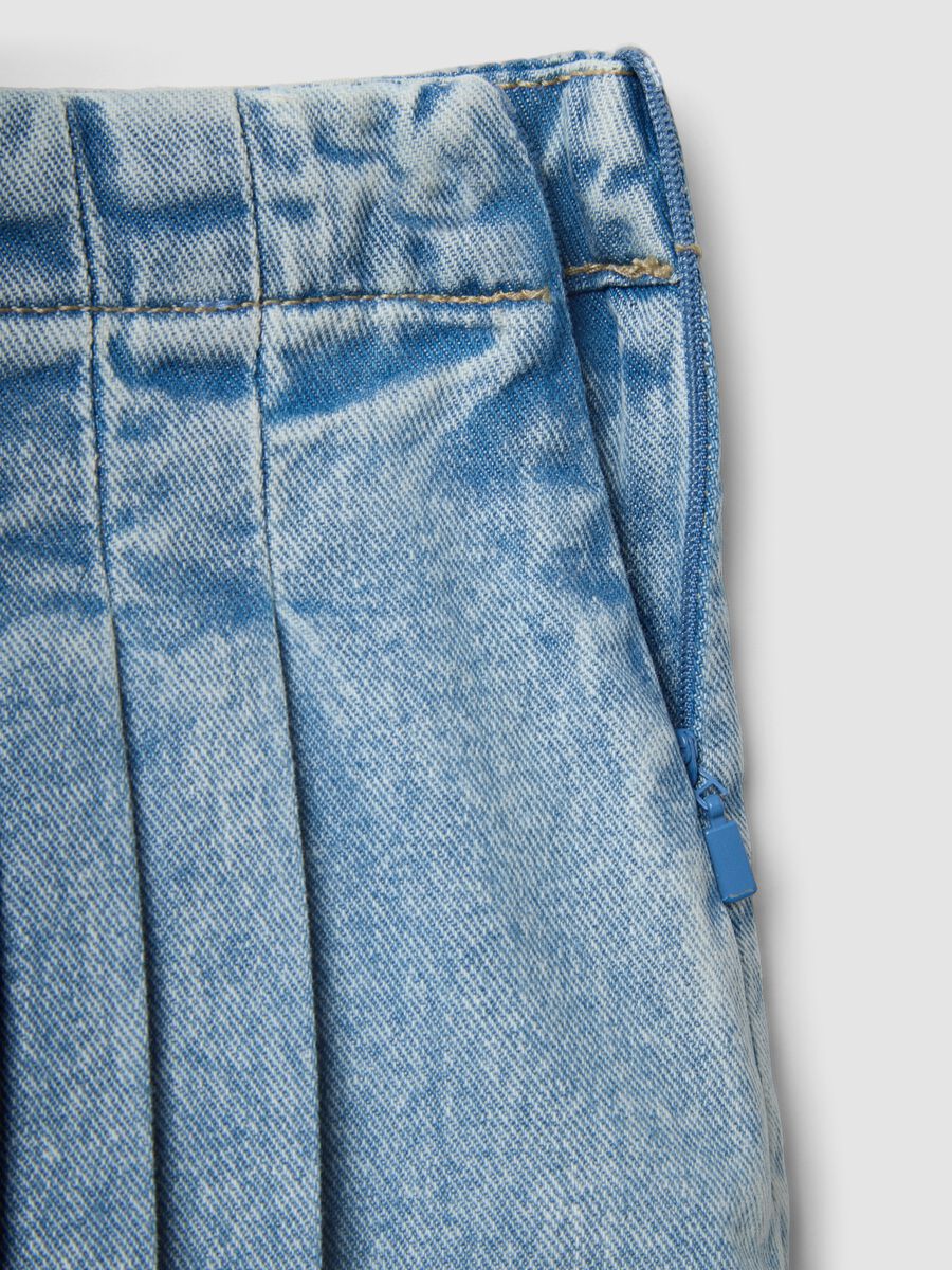 Light blue pleated denim skirt in pure cotton for girls_3