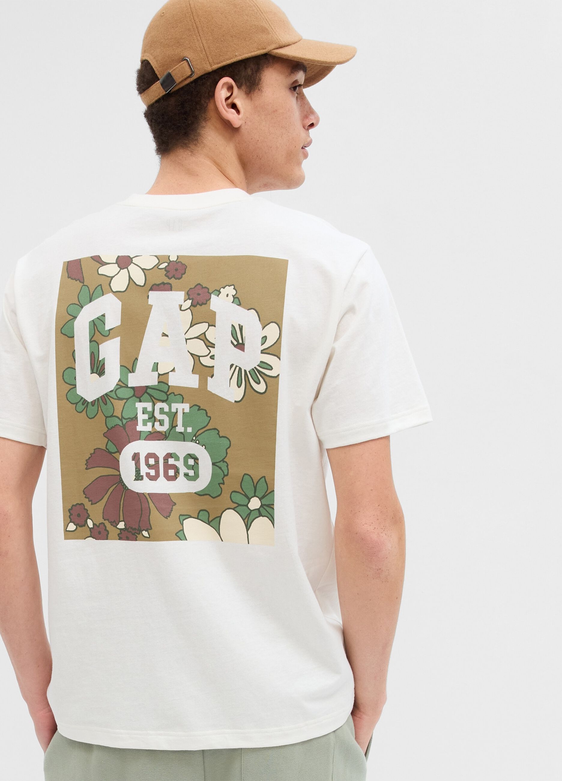Camiseta estampado floral con logo