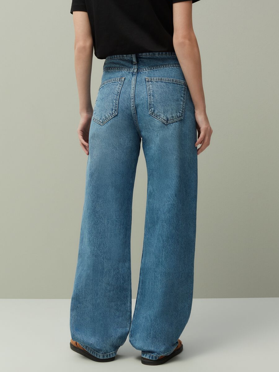 Straight-fit misdyed-effect jeans_2