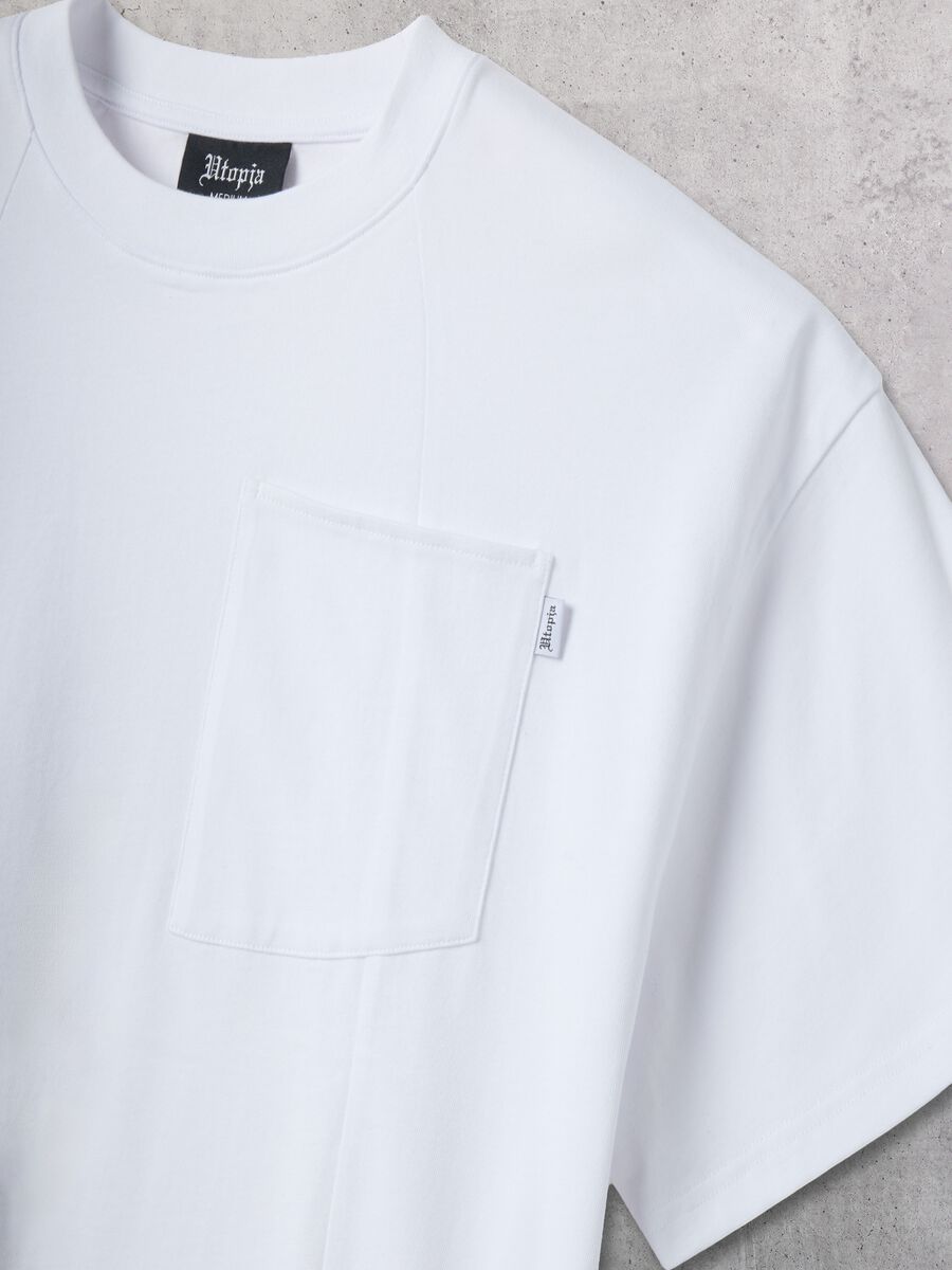 White Graphic Pocket T-shirt_6
