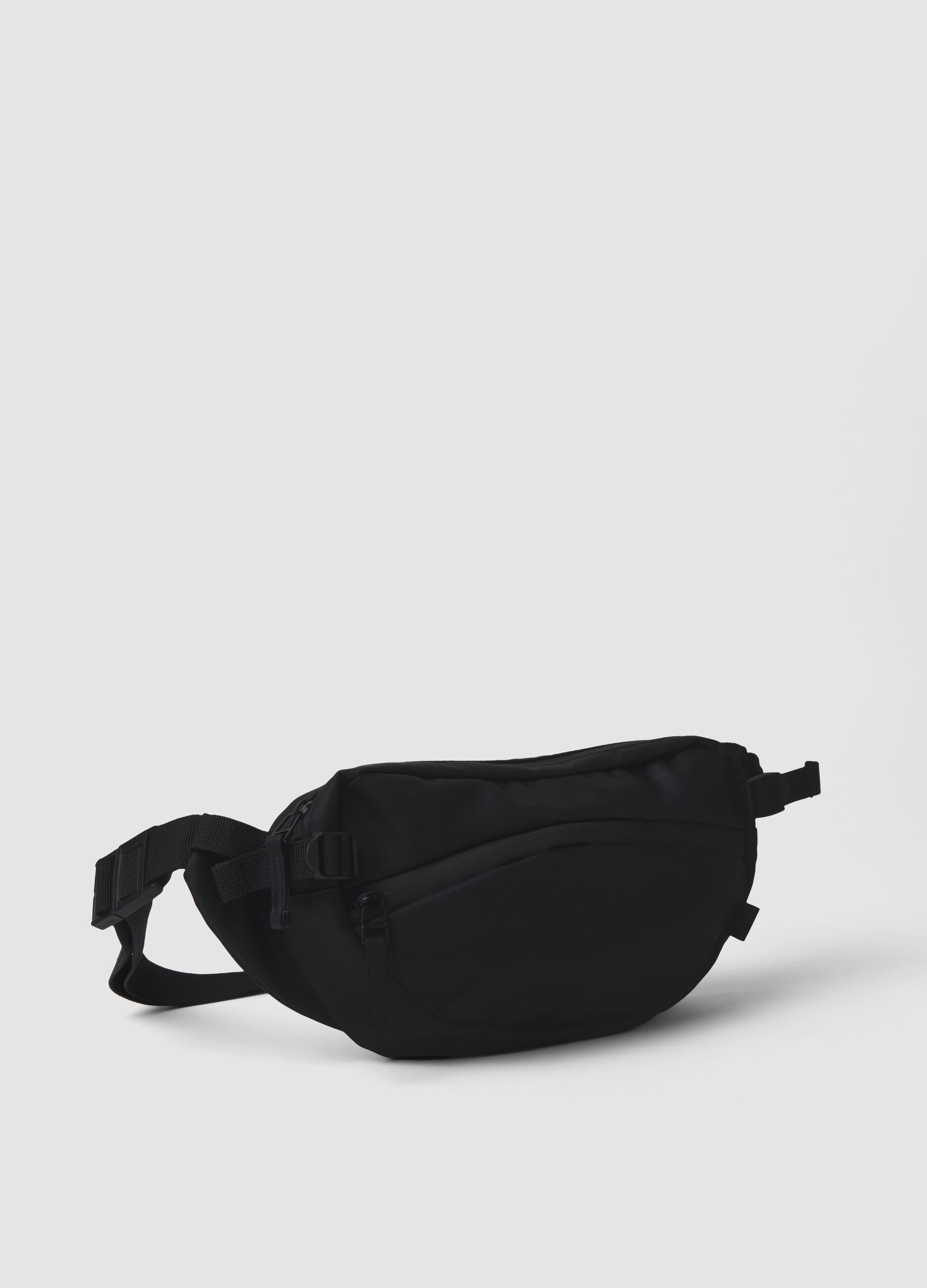 Black water-repellent bum bag with zipped pockets and adjustable belt