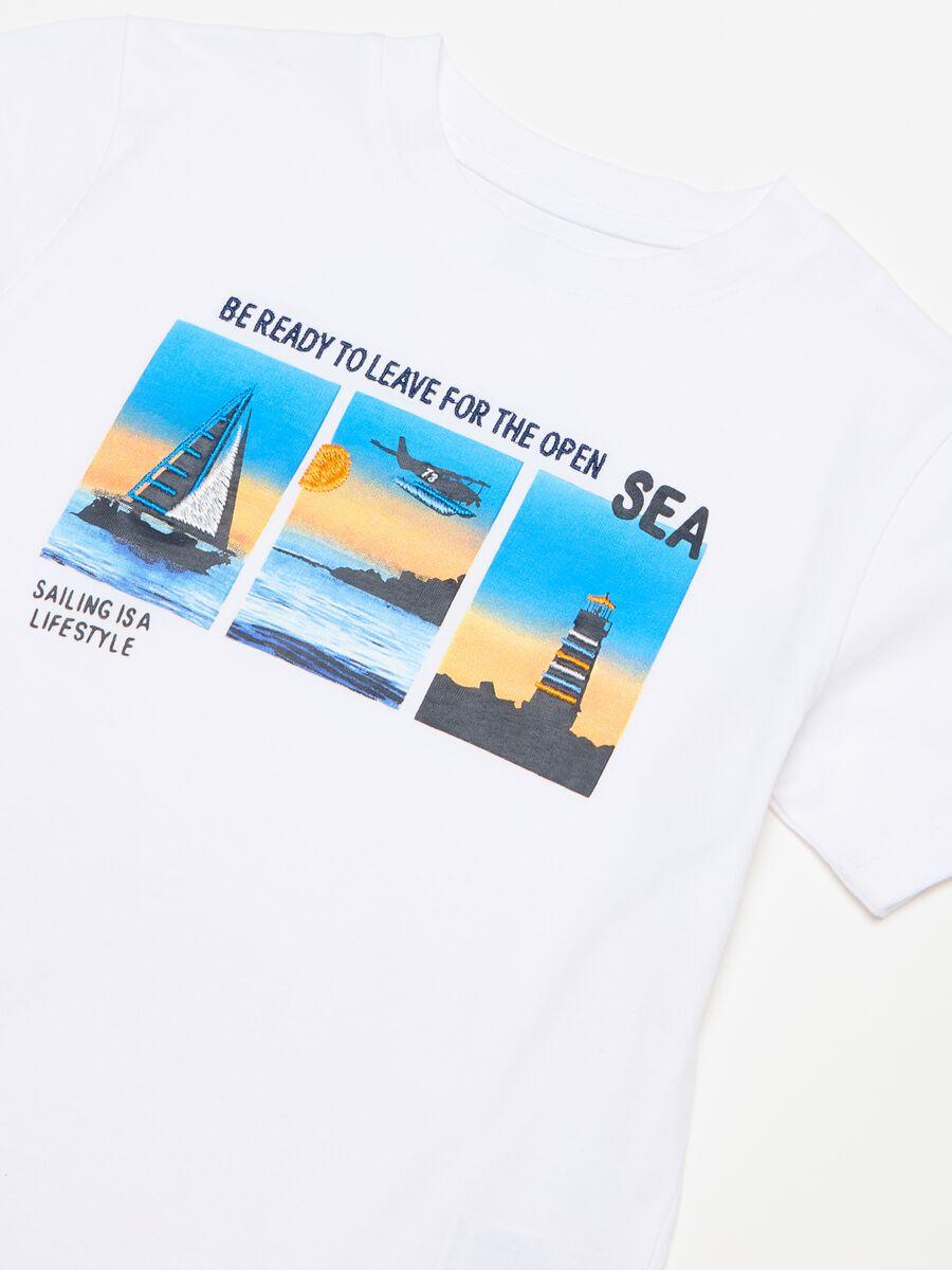 T-shirt stampa sailing con ricami_2