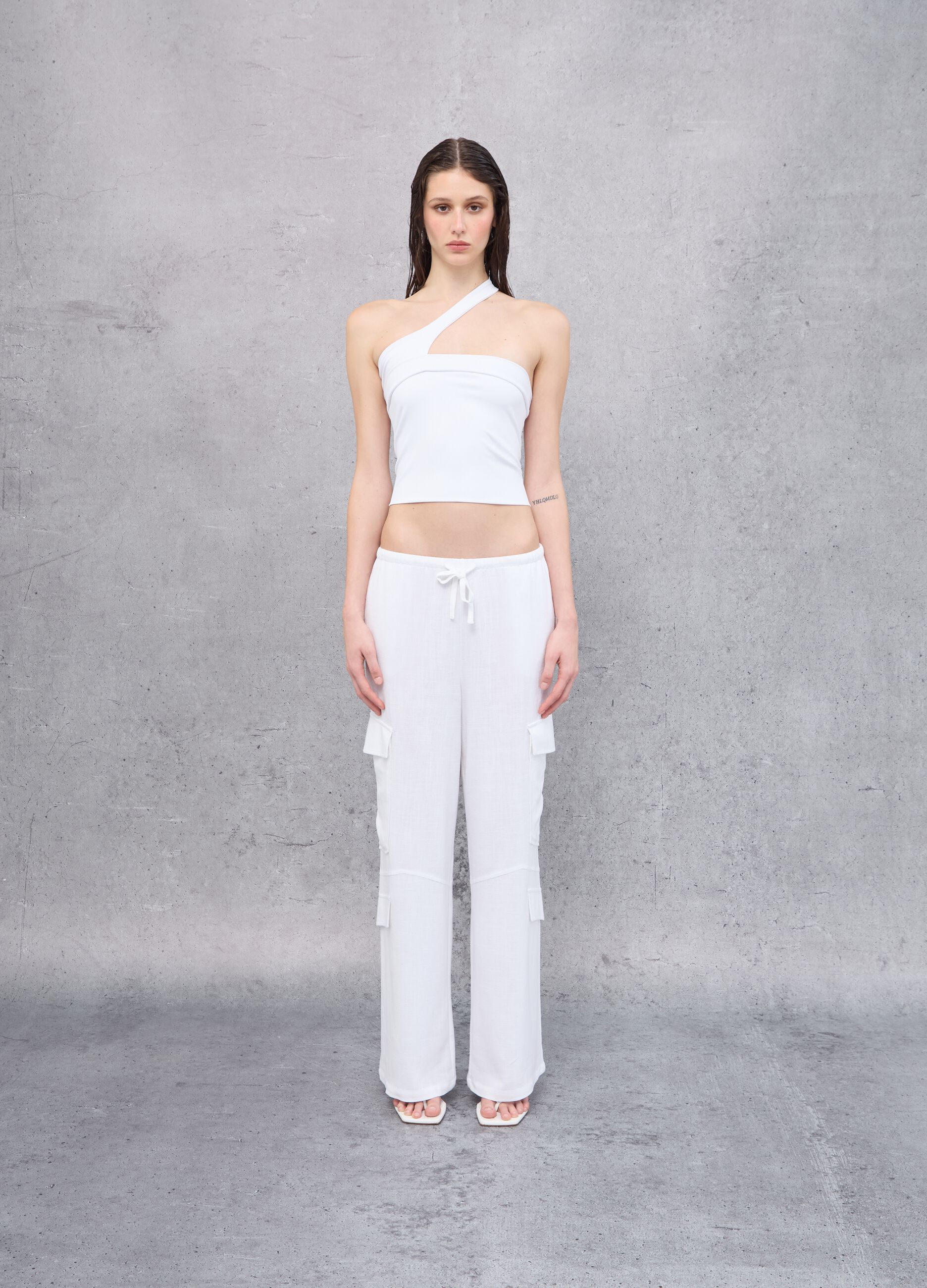 Asymmetrical Adjustable Top White