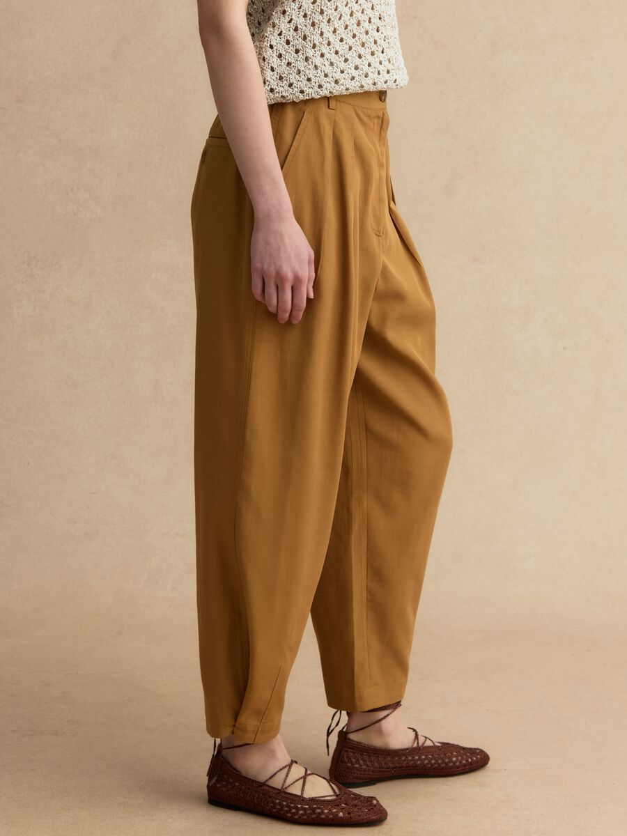 Braune Slouchy-Fit-Hose aus Lyocell-Baumwoll-Mix_3