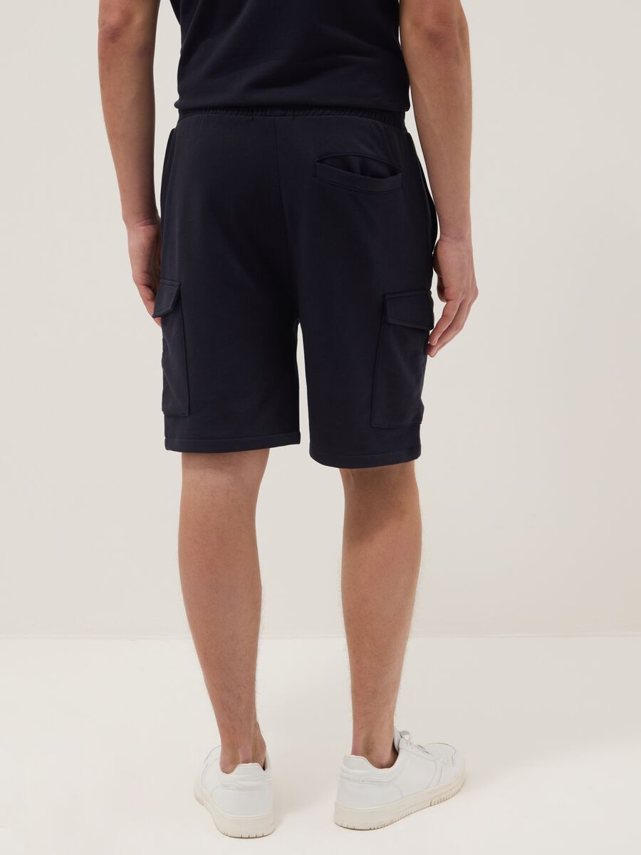 Black cotton-blend cargo Bermuda shorts_2