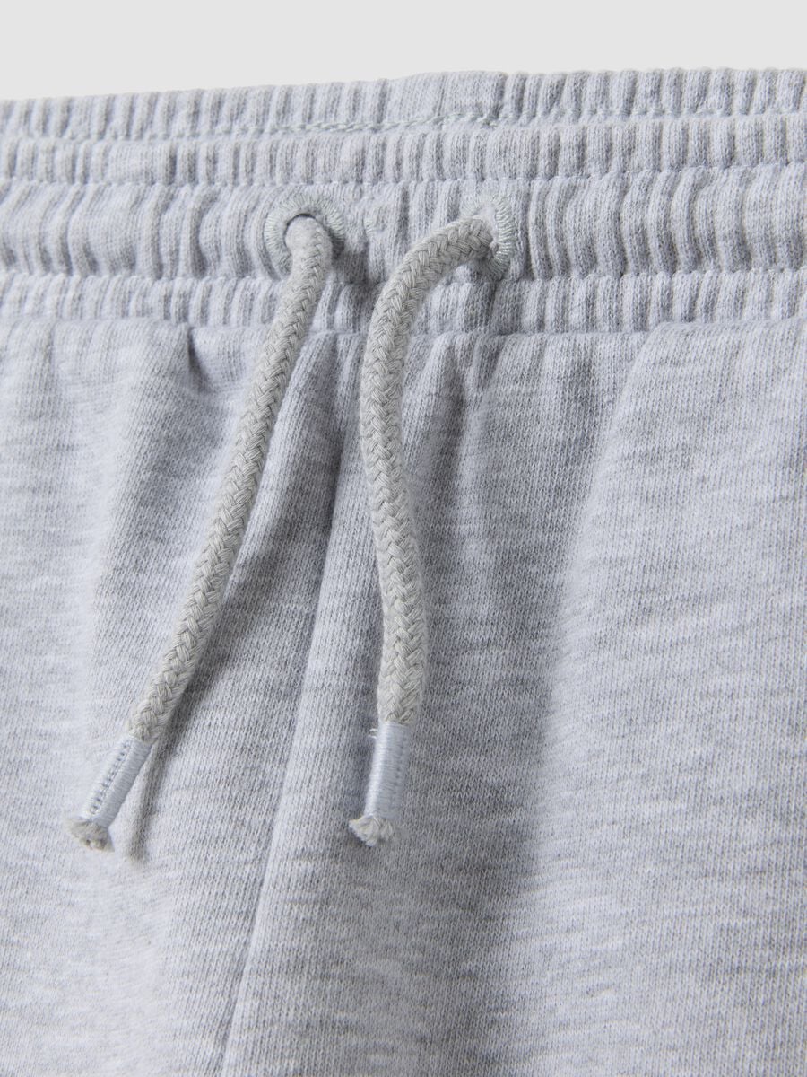 Grey jogger trousers in pure organic cotton with drawstring for baby boy_3