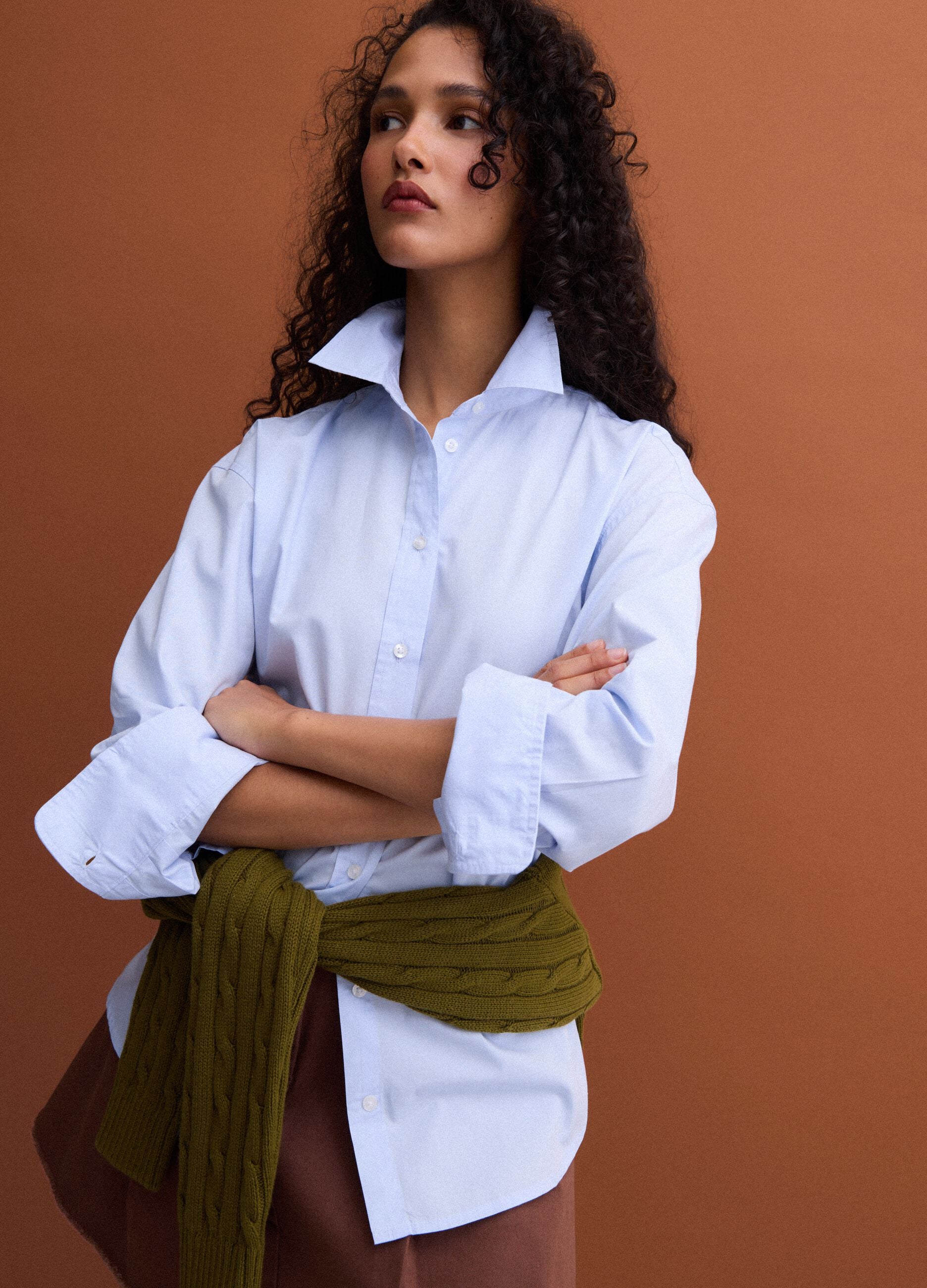 Camicia azzurra in popeline di puro cotone con colletto classico regular fit