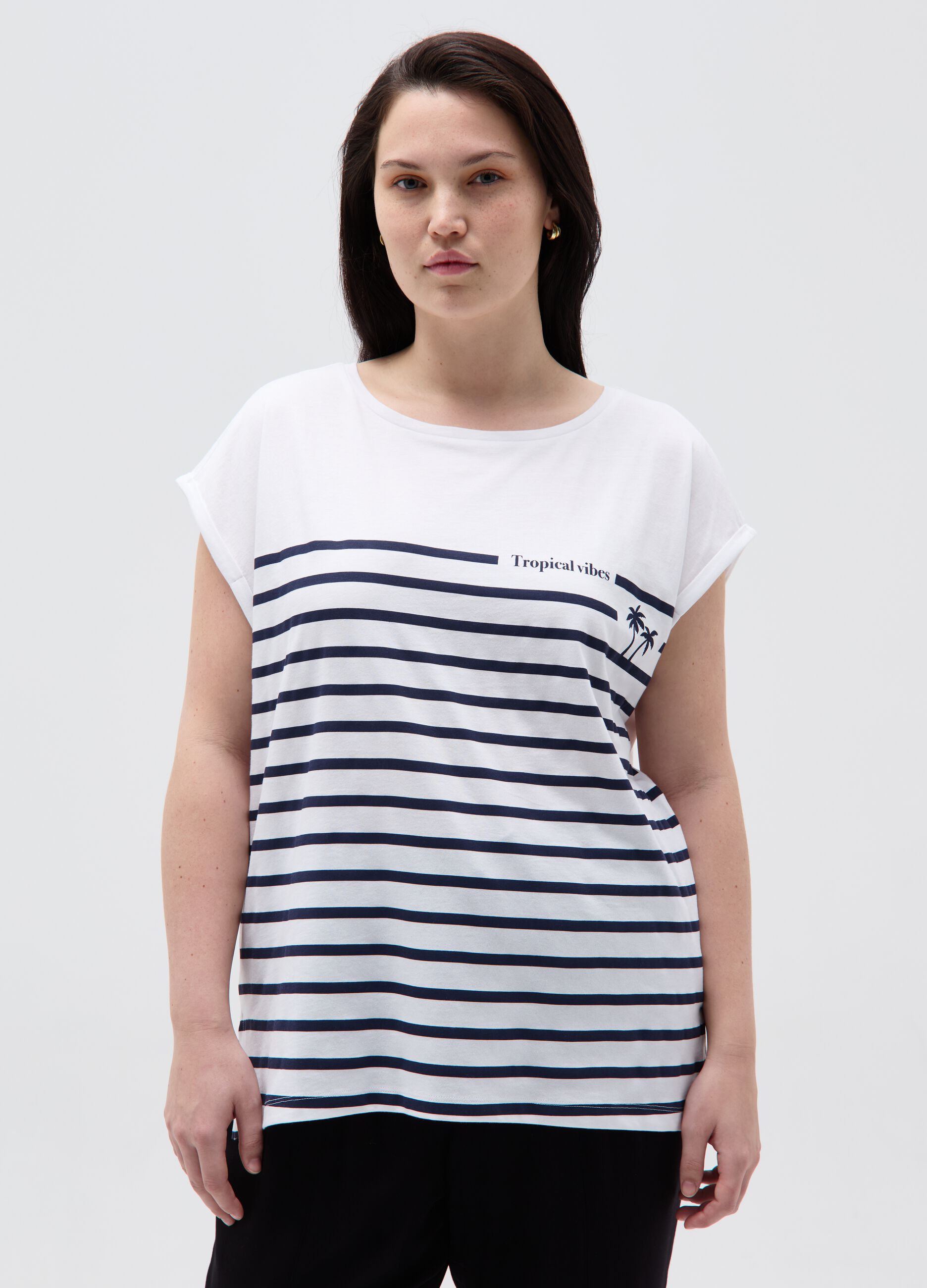 Curvy striped T-shirt with tropical print