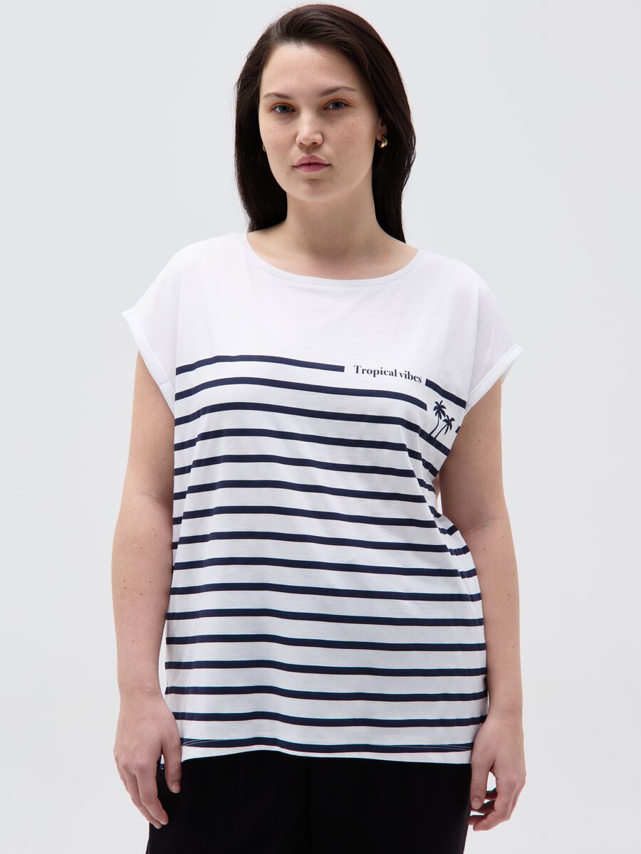 T-shirt a righe con stampa tropicale Curvy_0