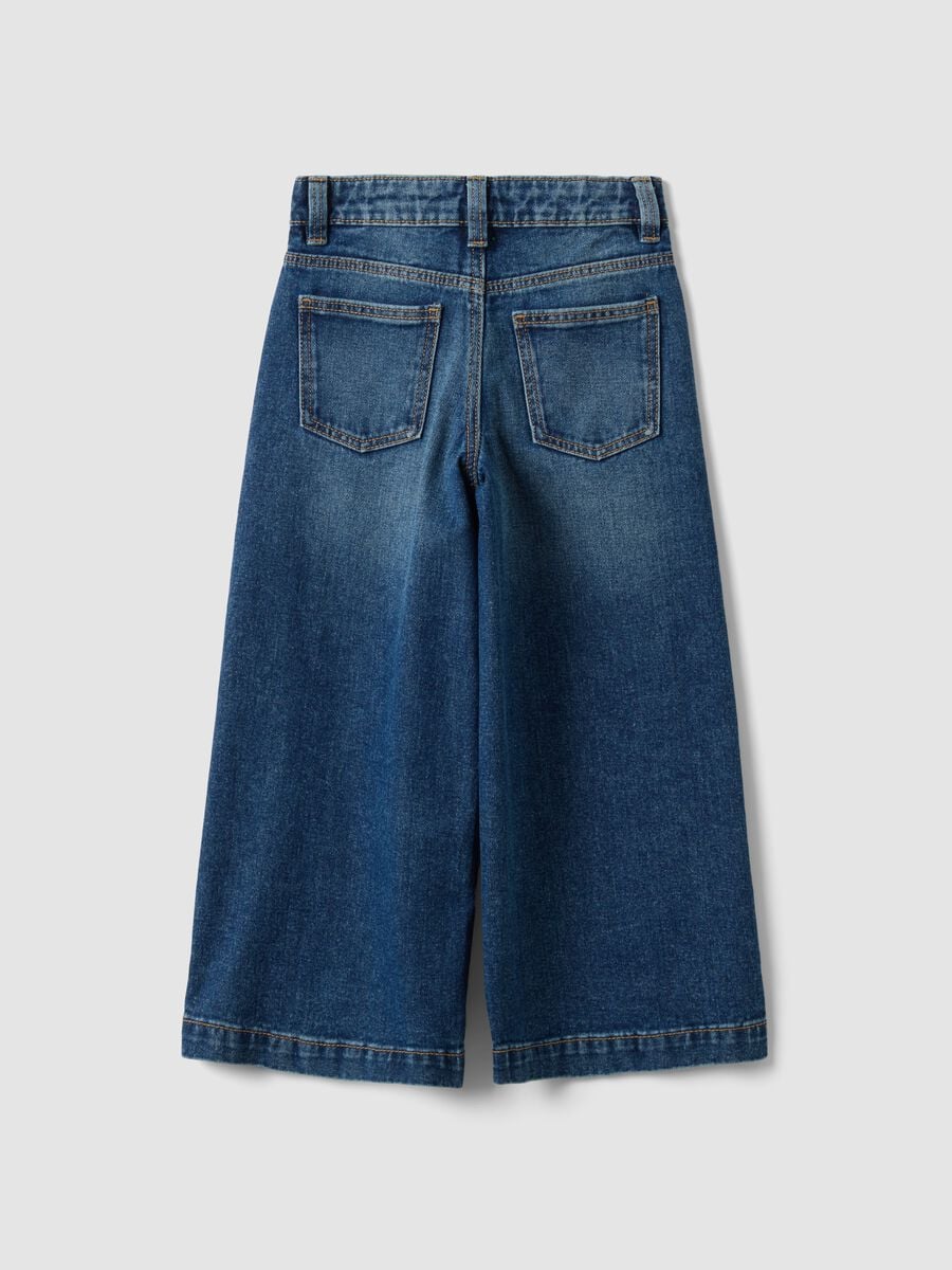 Jeans blu wide leg in puro cotone con patch per bambina_1