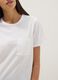 Wei&szlig;es Regular-Fit T-Shirt aus reiner Baumwolle mit bestickter Brusttasche_3