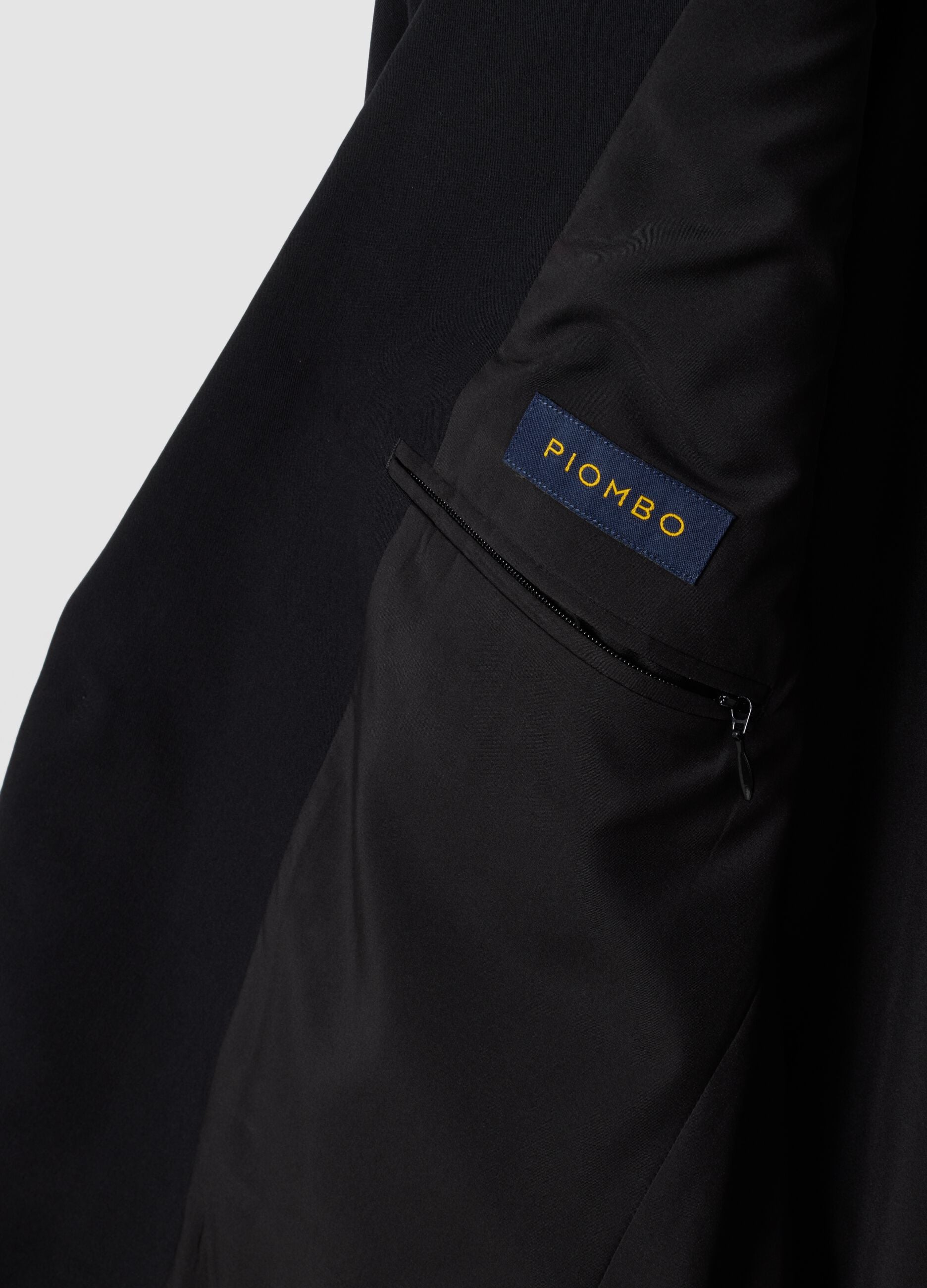 Blazer nero slim fit foderato con rever classici