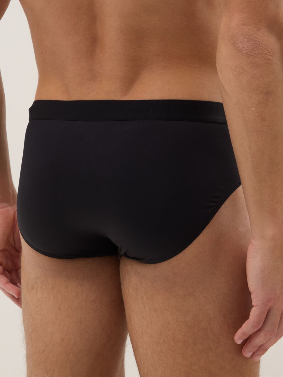 3-pack black stretch-fabric briefs_2