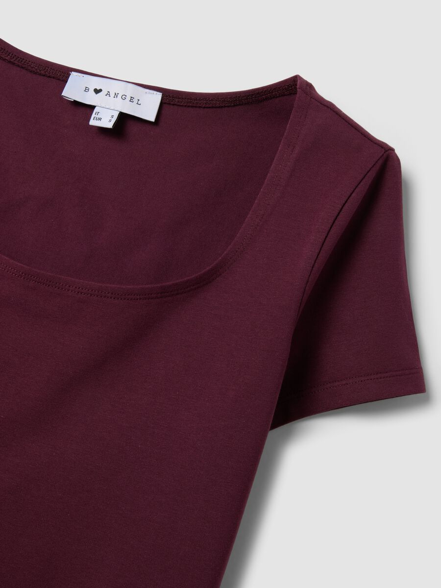 Camiseta morada de algod&oacute;n el&aacute;stico con escote cuadrado_5