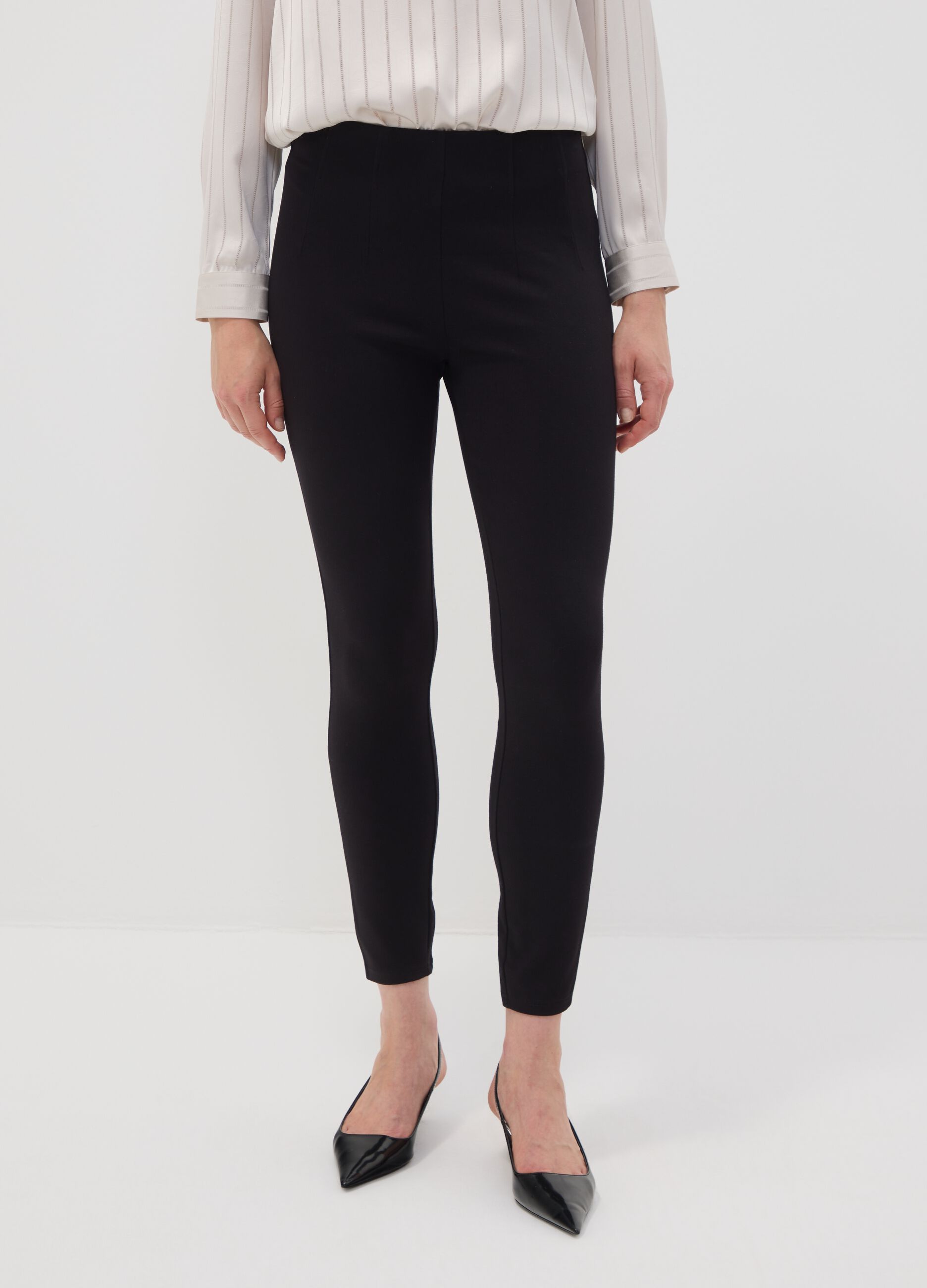 Leggings neri in punto Milano di viscosa elasticizzata slim fit