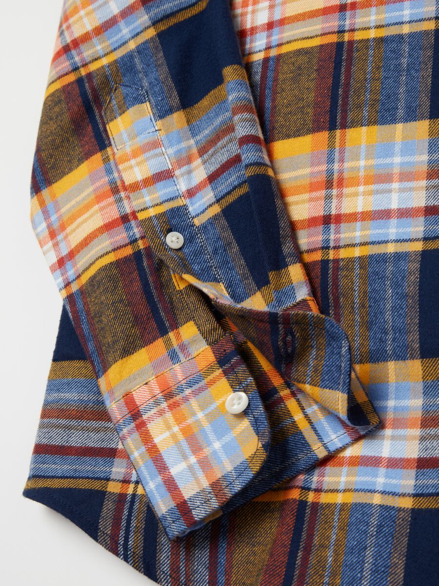 Flannel shirt with check pattern_5