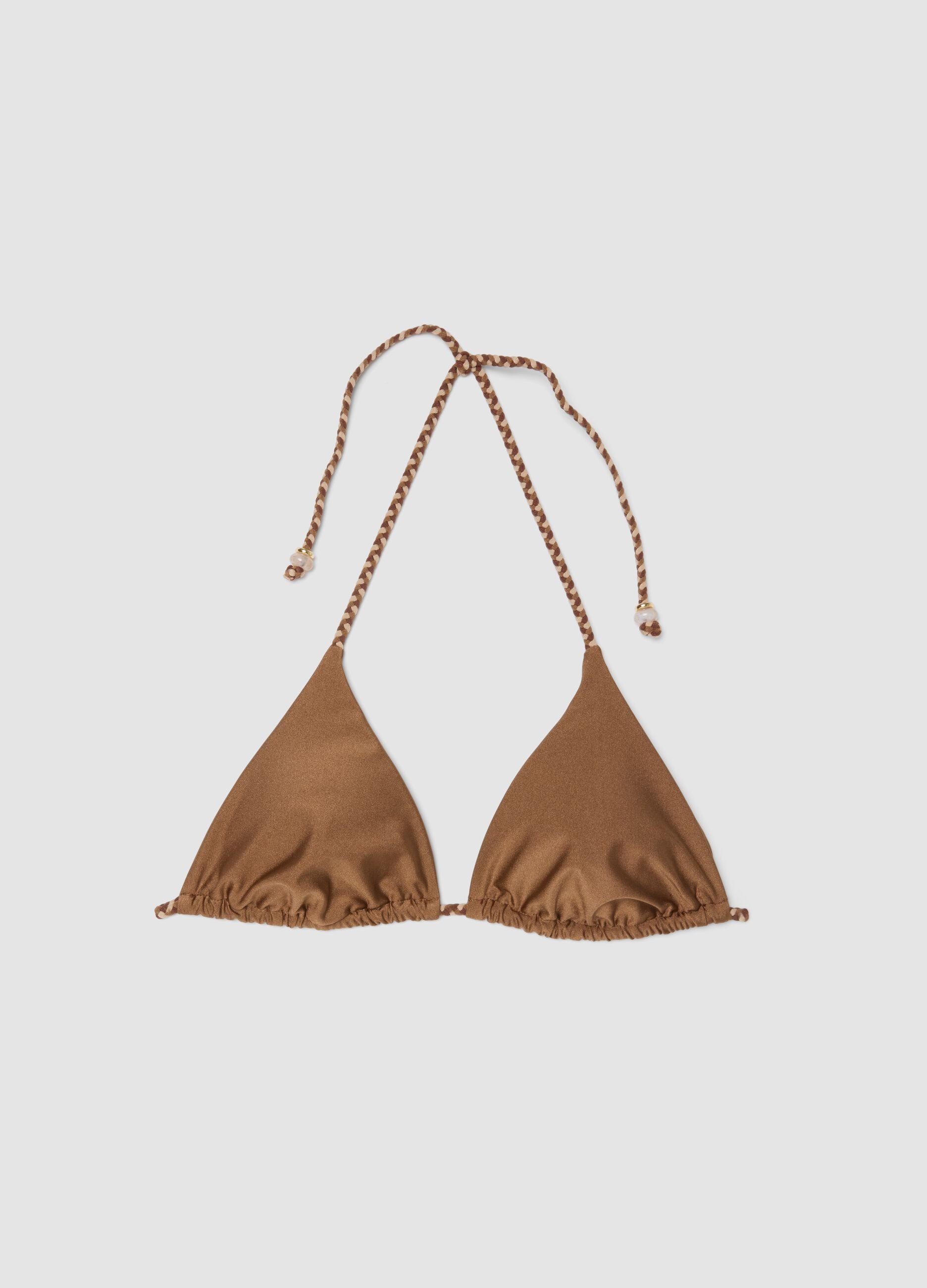 Top de bikini triangular marr&oacute;n de tejido el&aacute;stico con tiras trenzadas