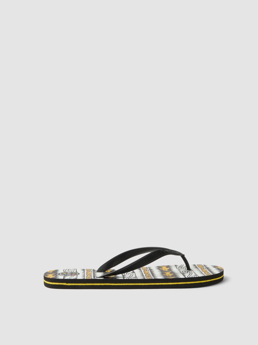 Multicolour Flip-Flops with Geometric Pattern_0