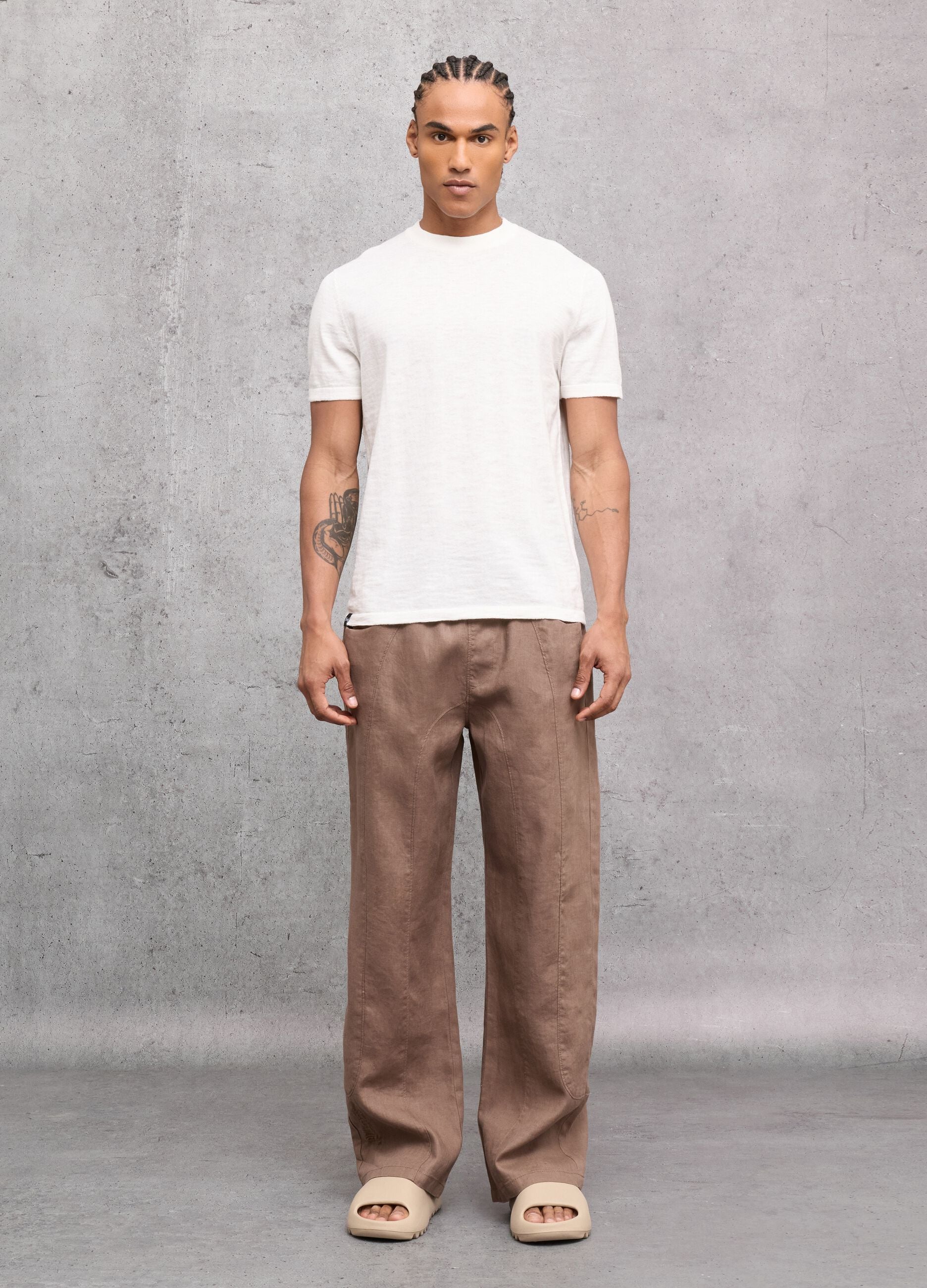 100% Linen Wide-Leg Trousers in Mocha