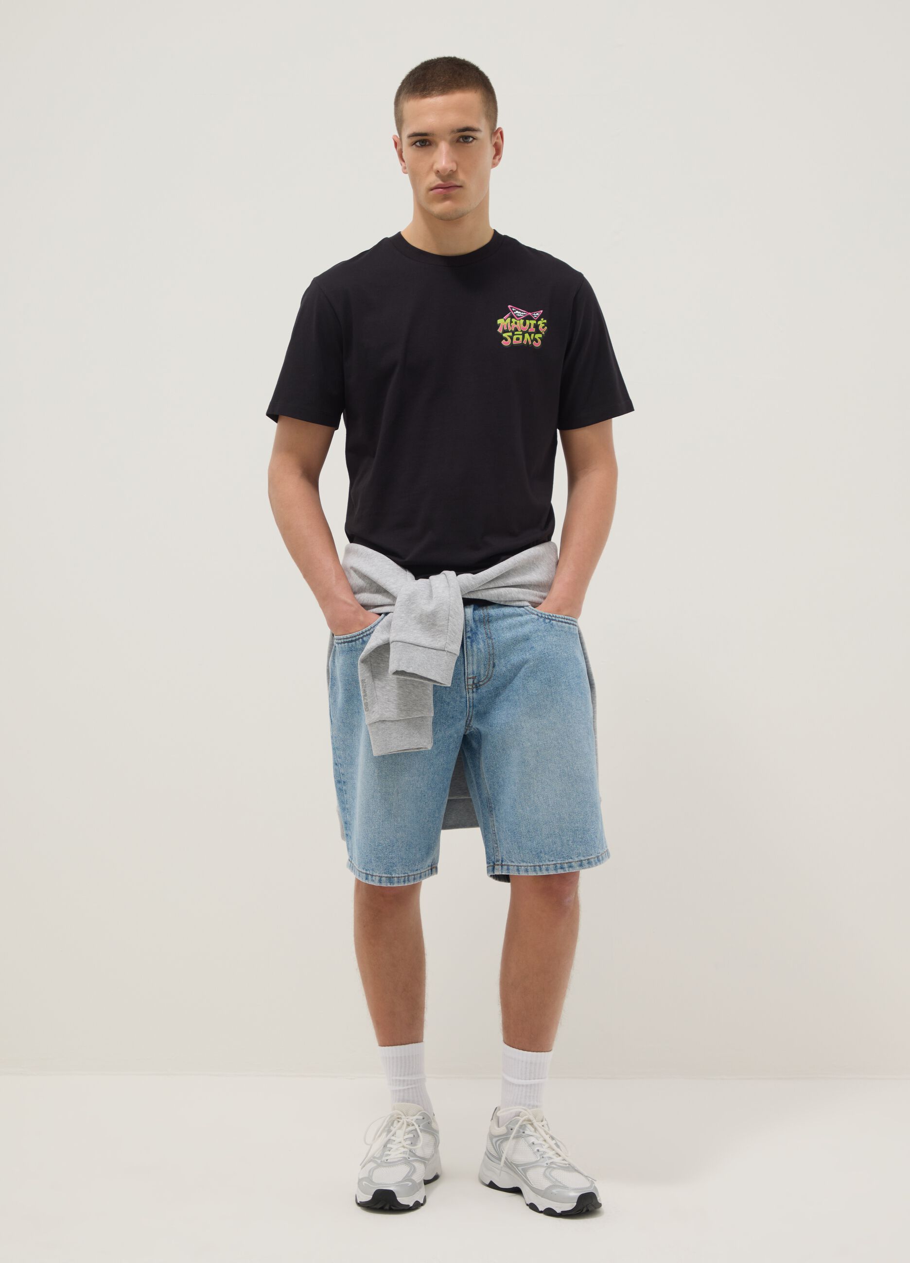Black pure cotton relaxed-fit T-shirt with print