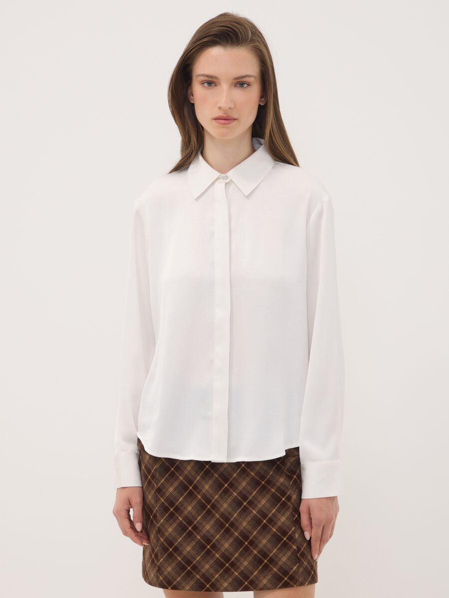 Camicia bianca regular fit con colletto classico_0