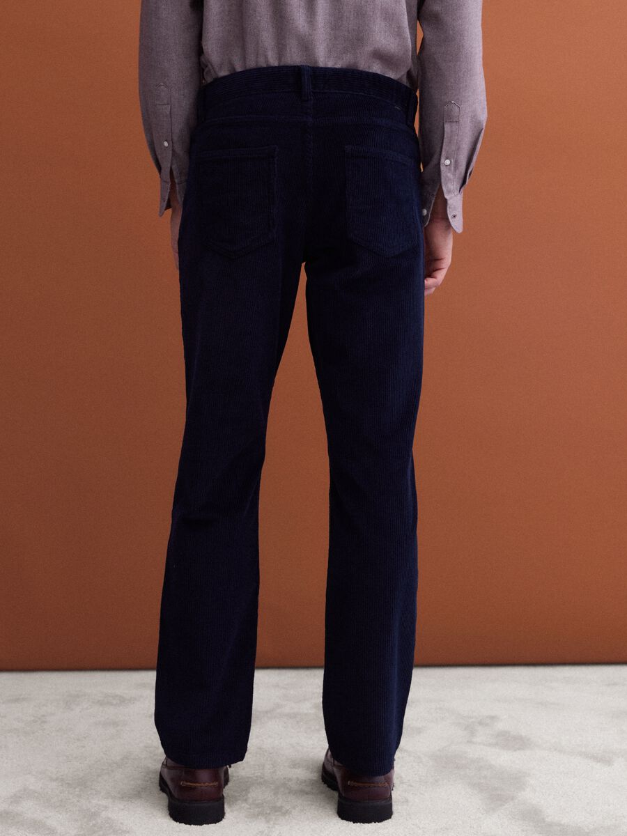 Pantaloni blu notte in cotone elasticizzato a coste regular fit_2