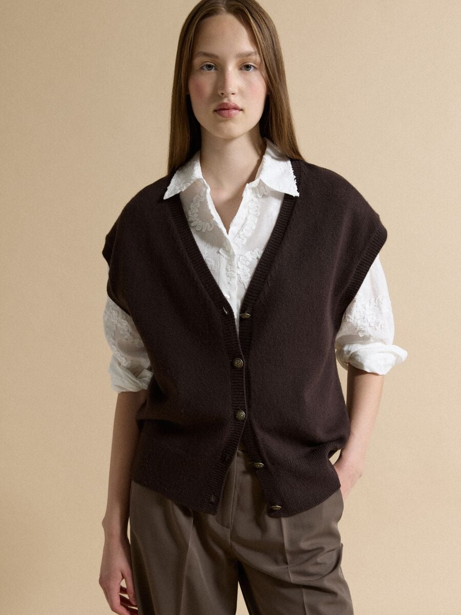 Brown V-neck button-up vest with oversized fit_0