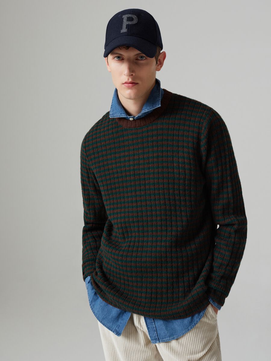Ribbed pullover with striped pattern_0