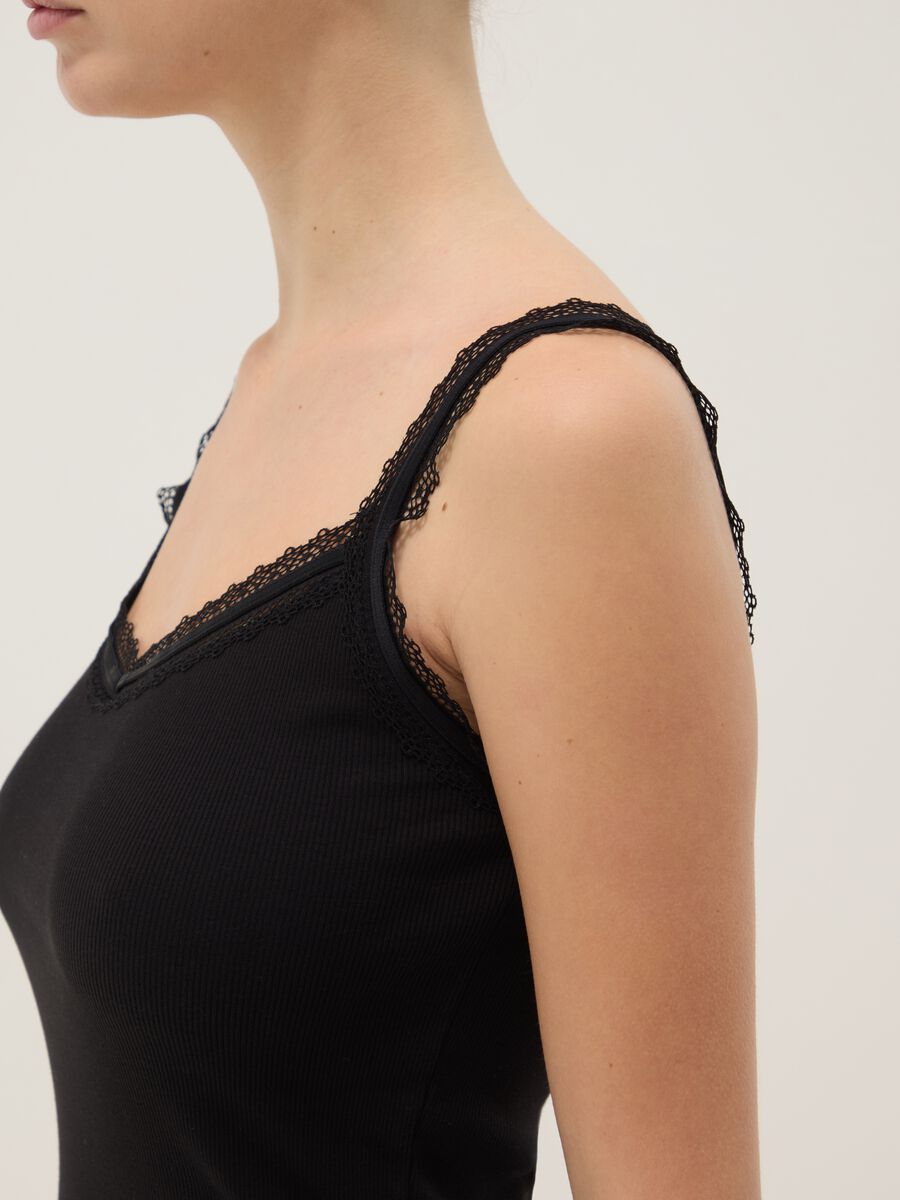 Black pure cotton vest regular fit with lace trim_3