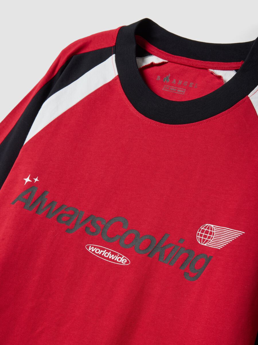Red pure cotton T-shirt with front slogan relaxed fit_5