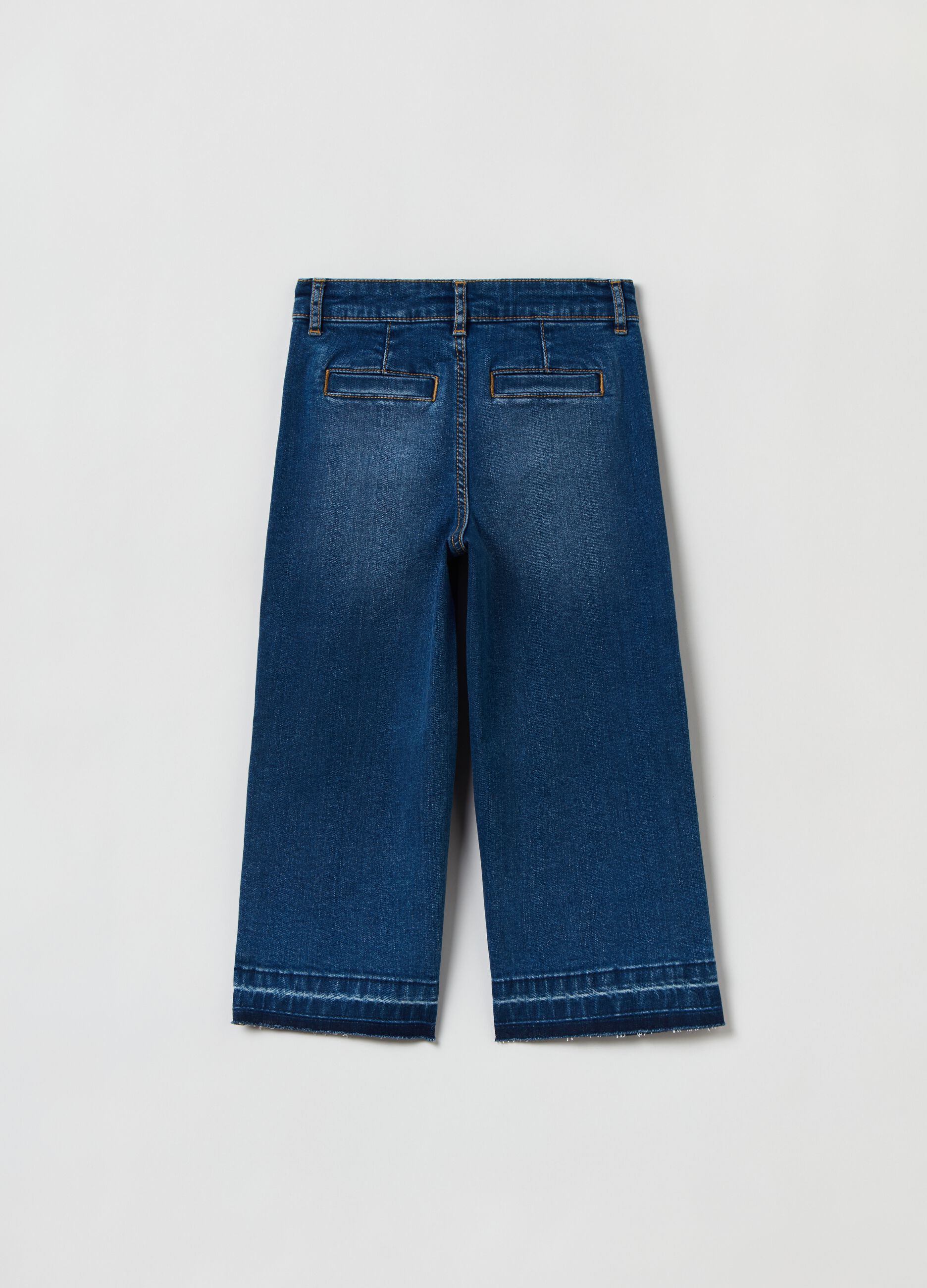 Straight-fit jeans with pockets_1