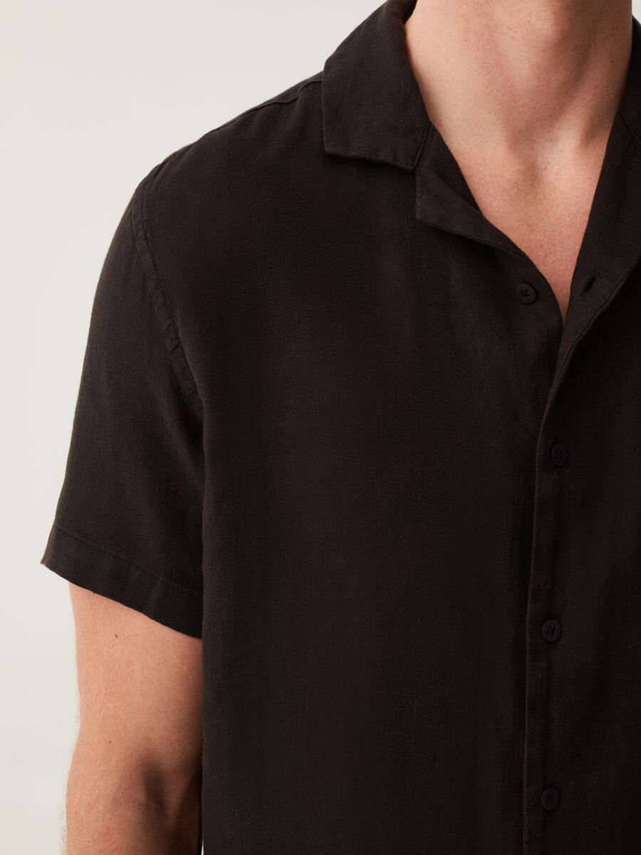 LESS IS BETTER short-sleeved linen shirt_3